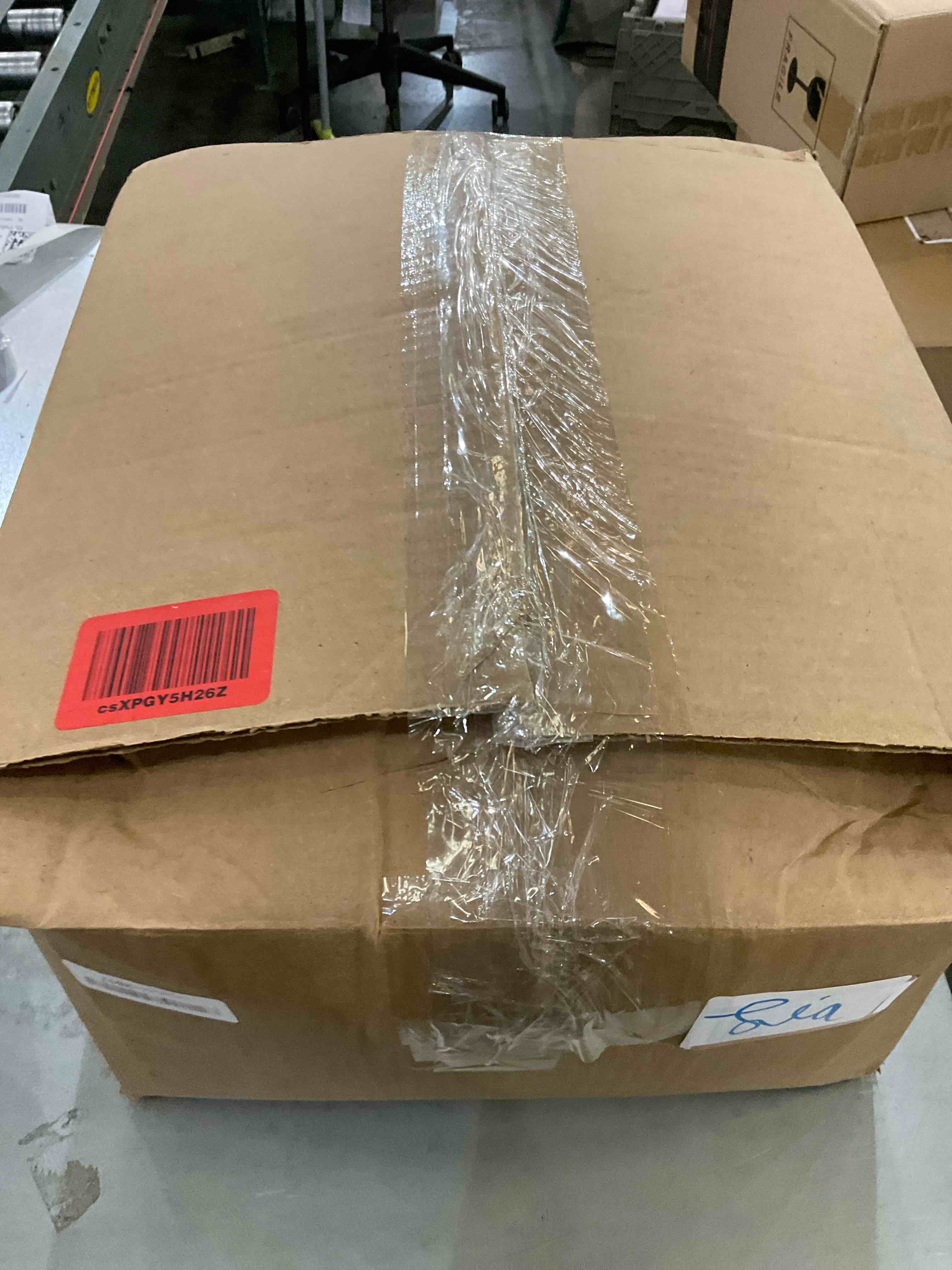 https://s3.amazonaws.com/lotting-images-prod/bidfta/EXS00780610_1701705008420.jpeg