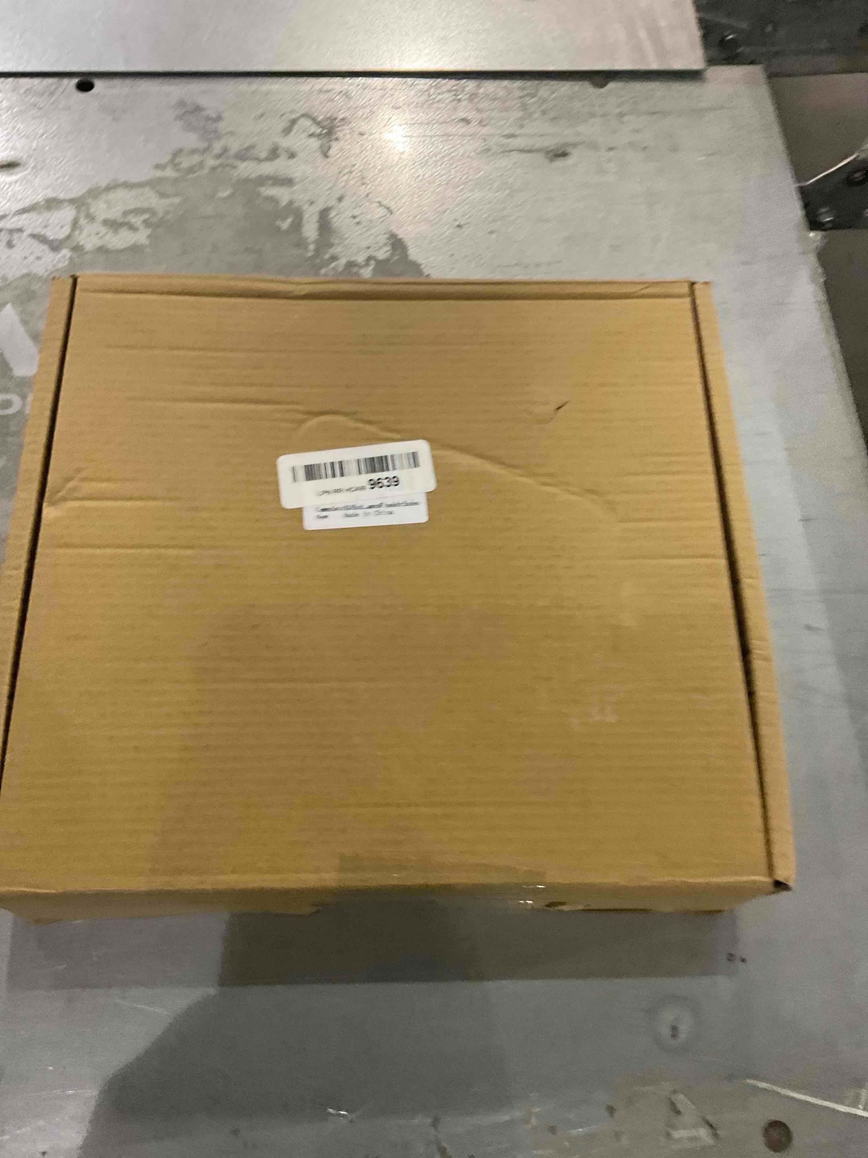 https://s3.amazonaws.com/lotting-images-prod/bidfta/EXS00780749_1701778802036.jpeg