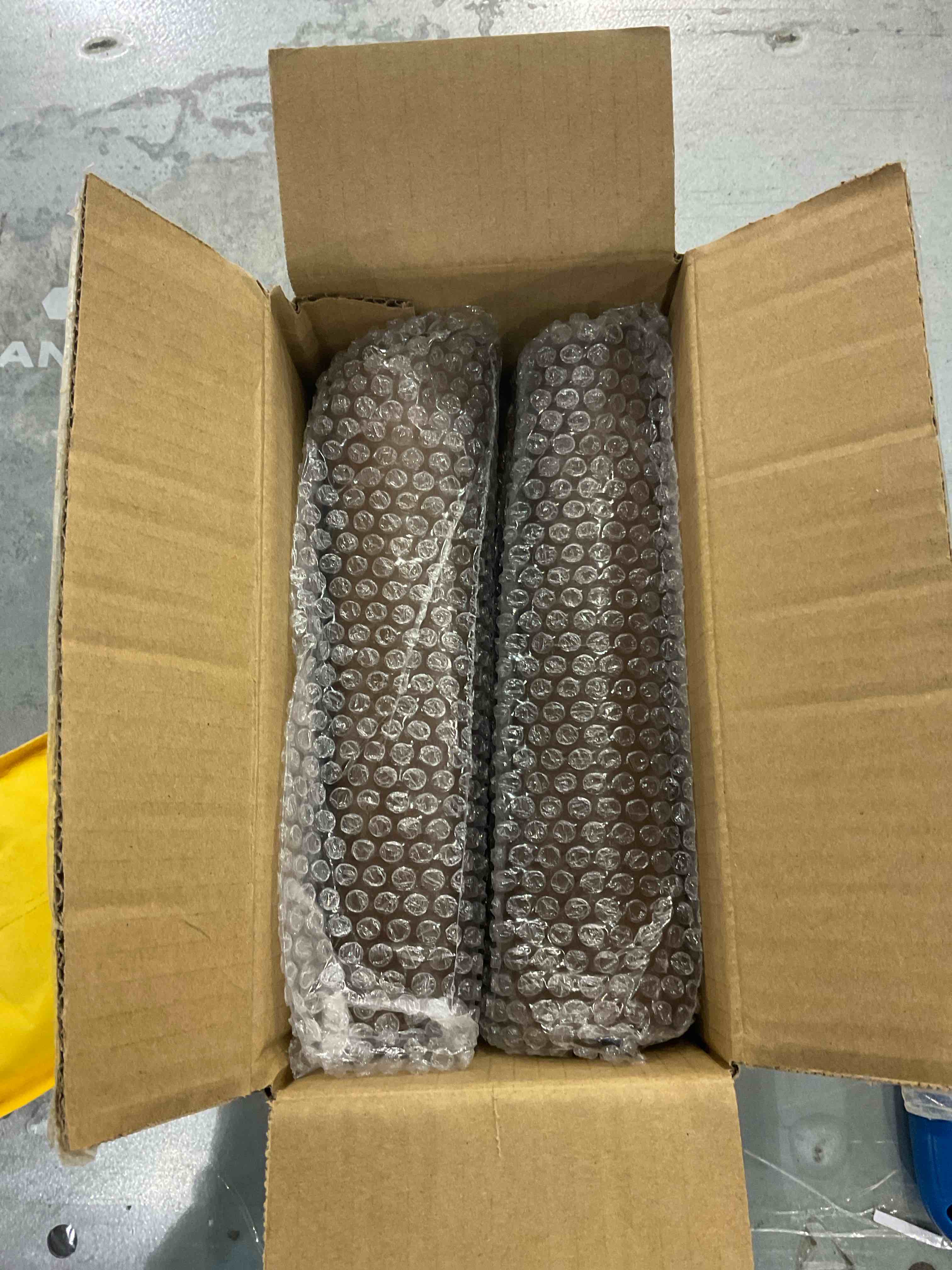https://s3.amazonaws.com/lotting-images-prod/bidfta/EXS00780788_1701782545364.jpeg