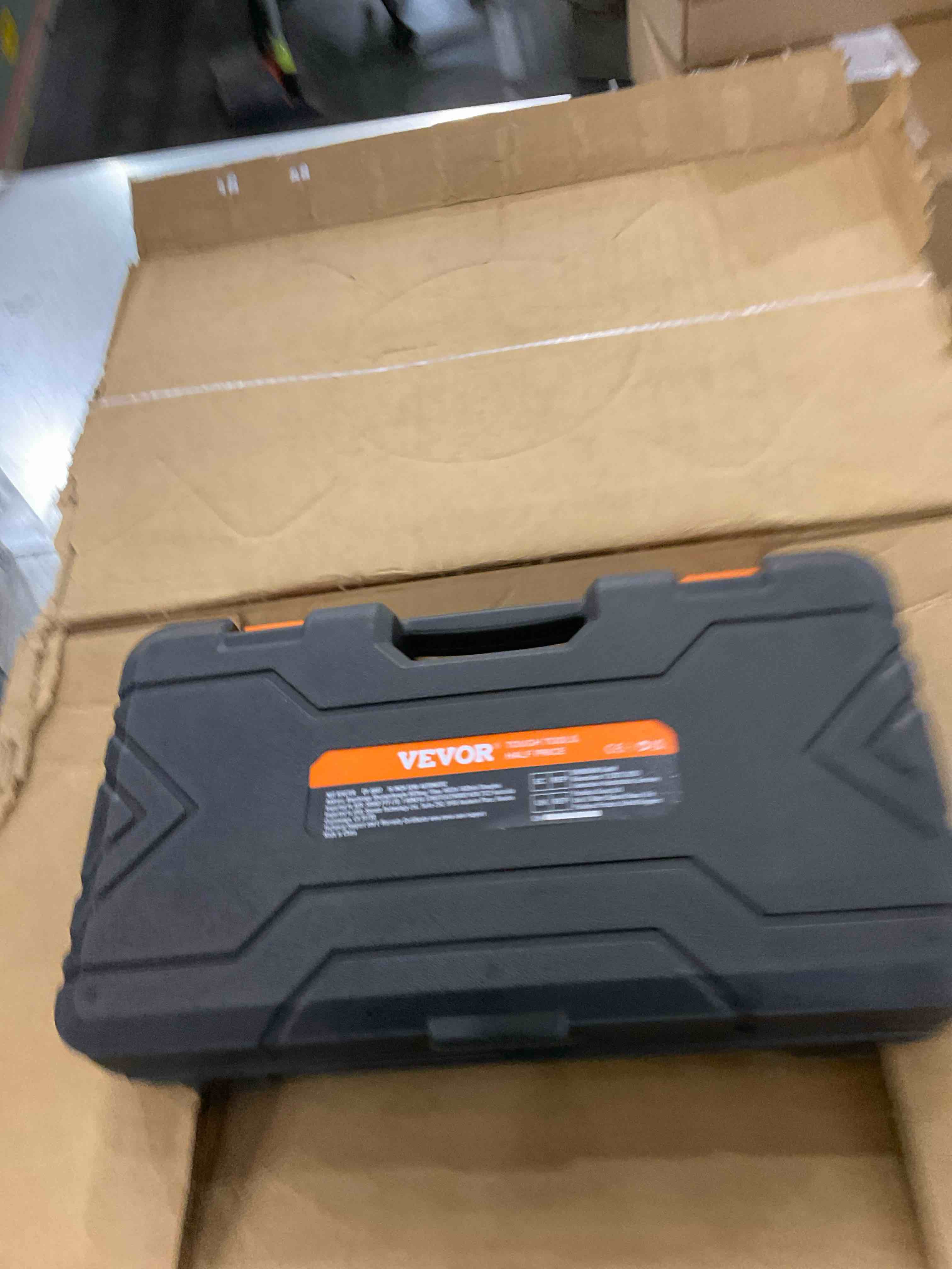 https://s3.amazonaws.com/lotting-images-prod/bidfta/EXS00780821_1701788041319.jpeg