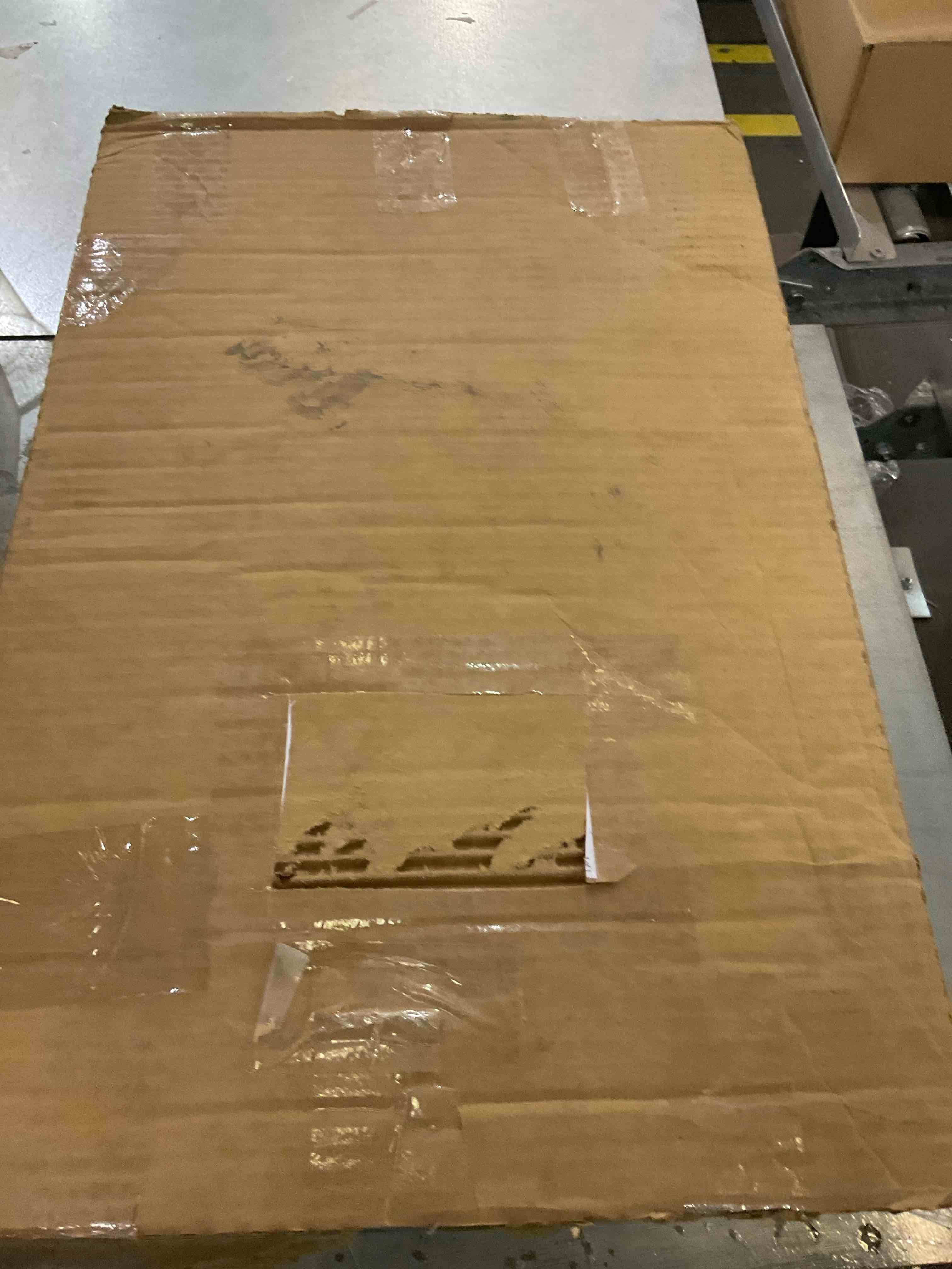 https://s3.amazonaws.com/lotting-images-prod/bidfta/EXS00780821_1701788070403.jpeg