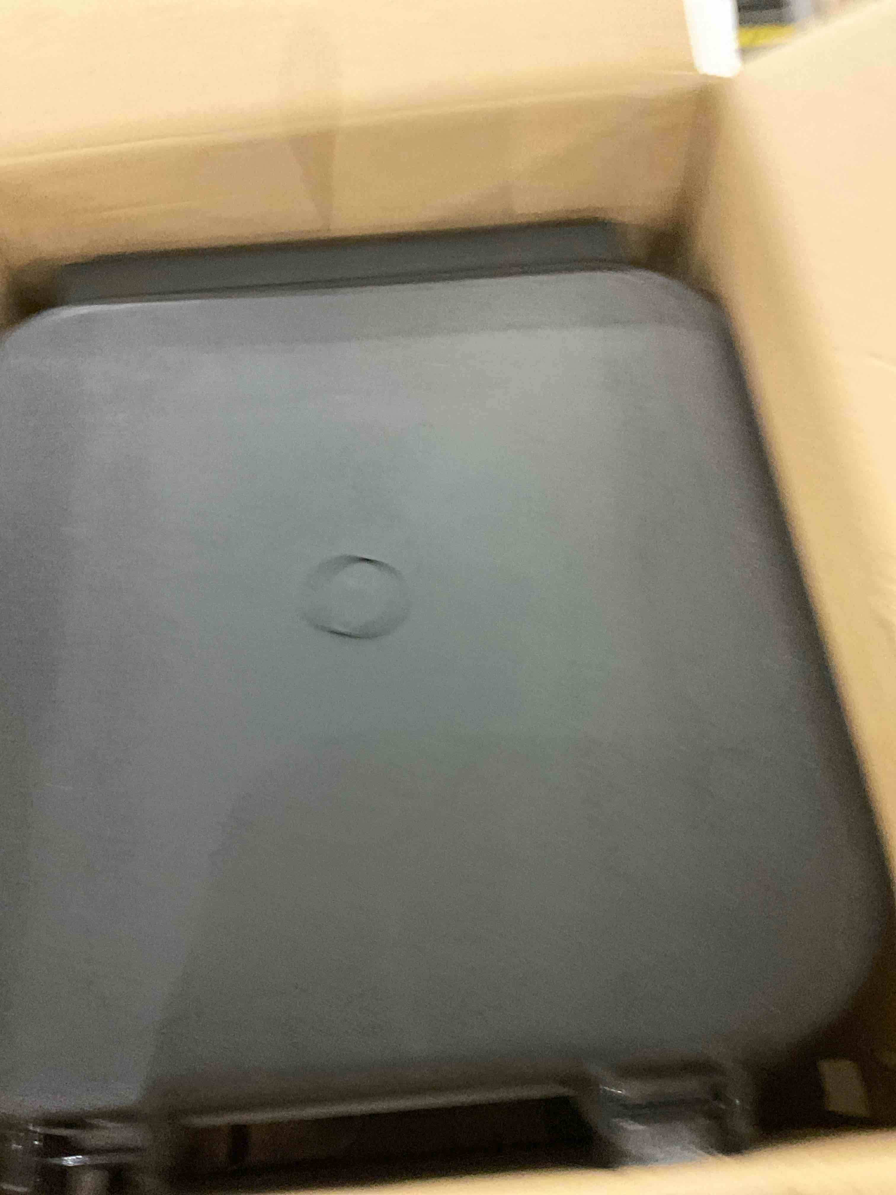 https://s3.amazonaws.com/lotting-images-prod/bidfta/EXS00780823_1701788229094.jpeg
