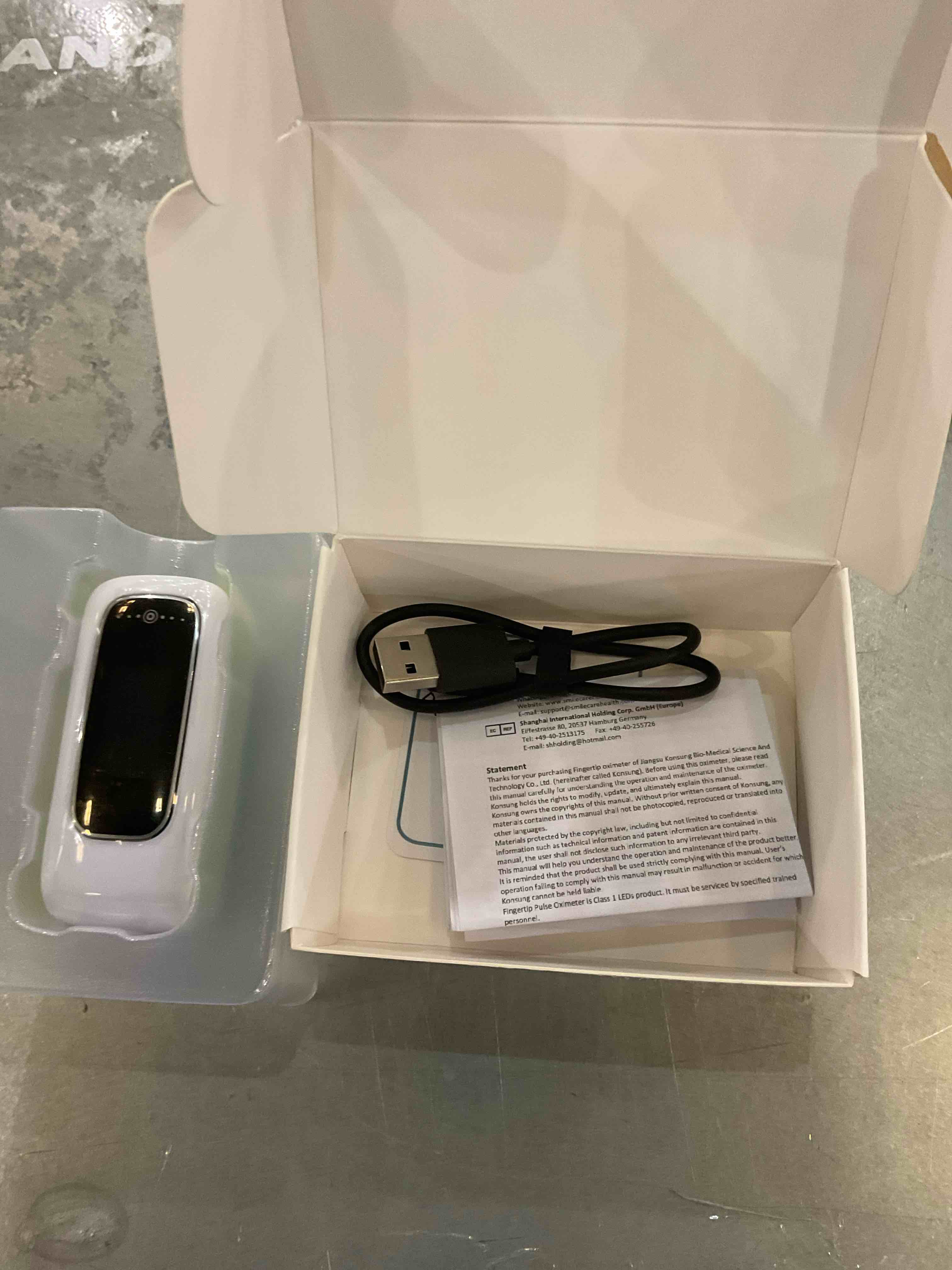 https://s3.amazonaws.com/lotting-images-prod/bidfta/EXS00780886_1701795261157.jpeg