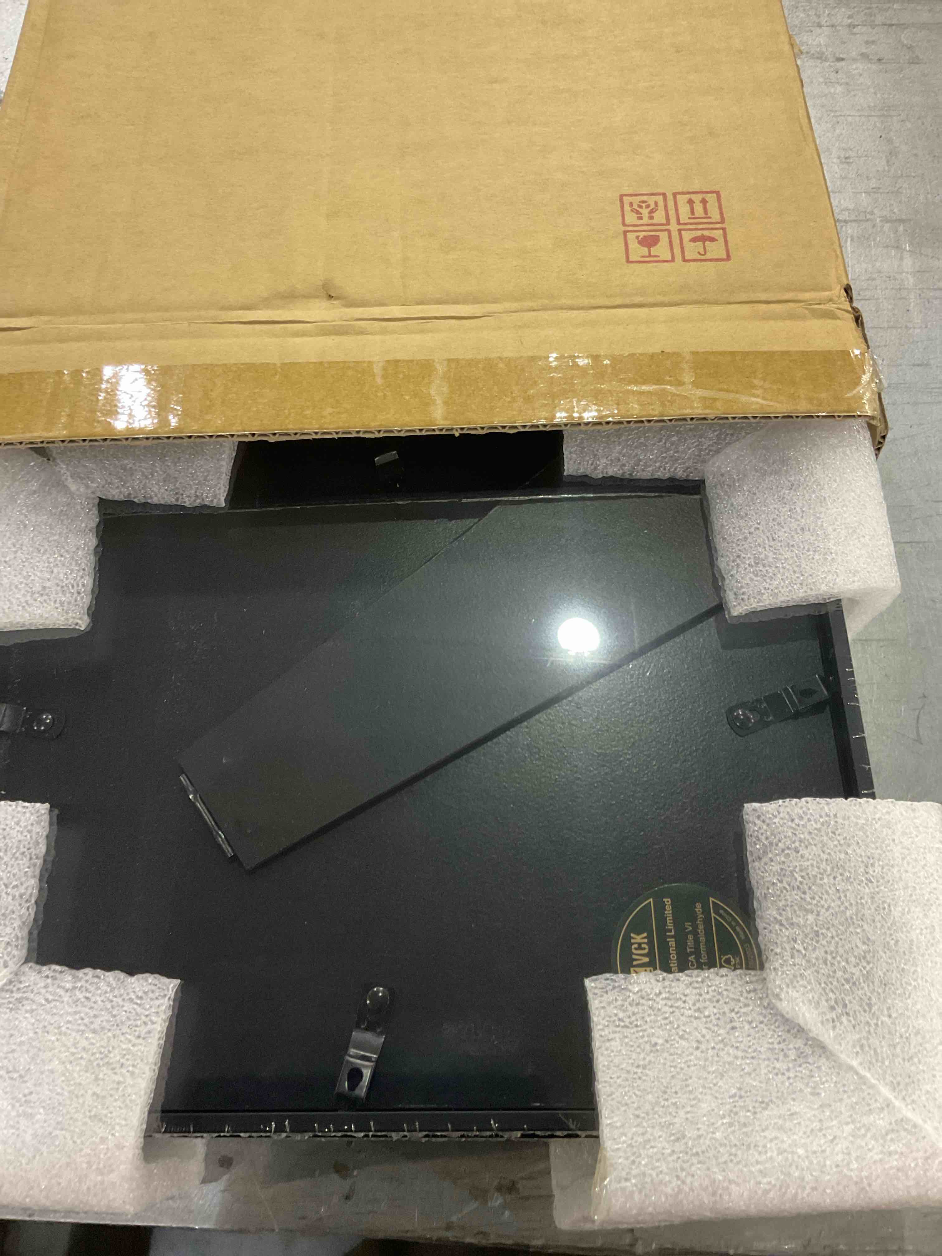 VCK 8x10 Aluminum Picture Frames Black Set of 3, Multi Metal Photo Frames Made of High Definition Real Glass for 5x7 with Mat or 8x10 Without Mat, 3 Pack Wall Mounting Photo Frames