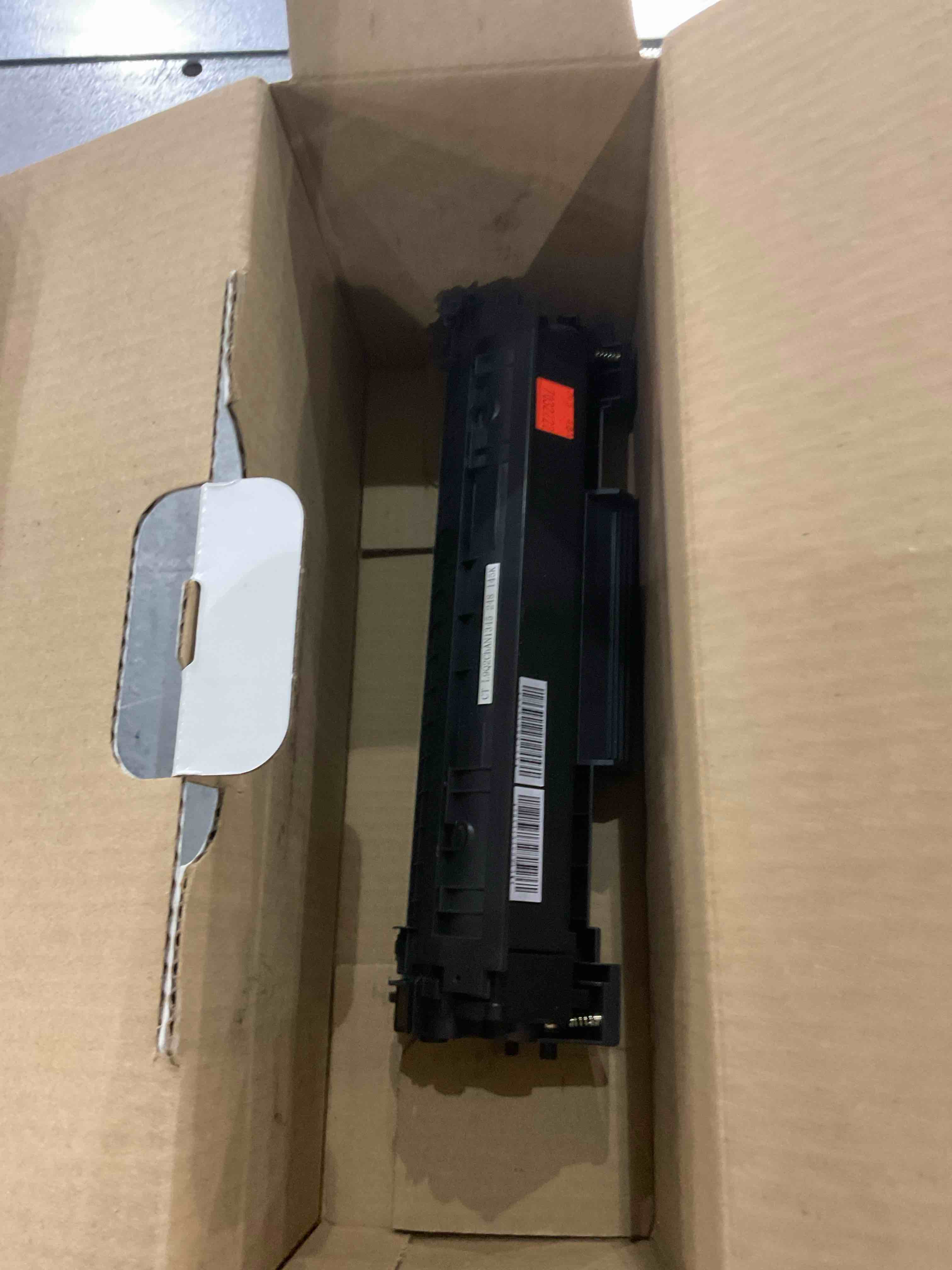 https://s3.amazonaws.com/lotting-images-prod/bidfta/EXS00780993_1701867123675.jpeg