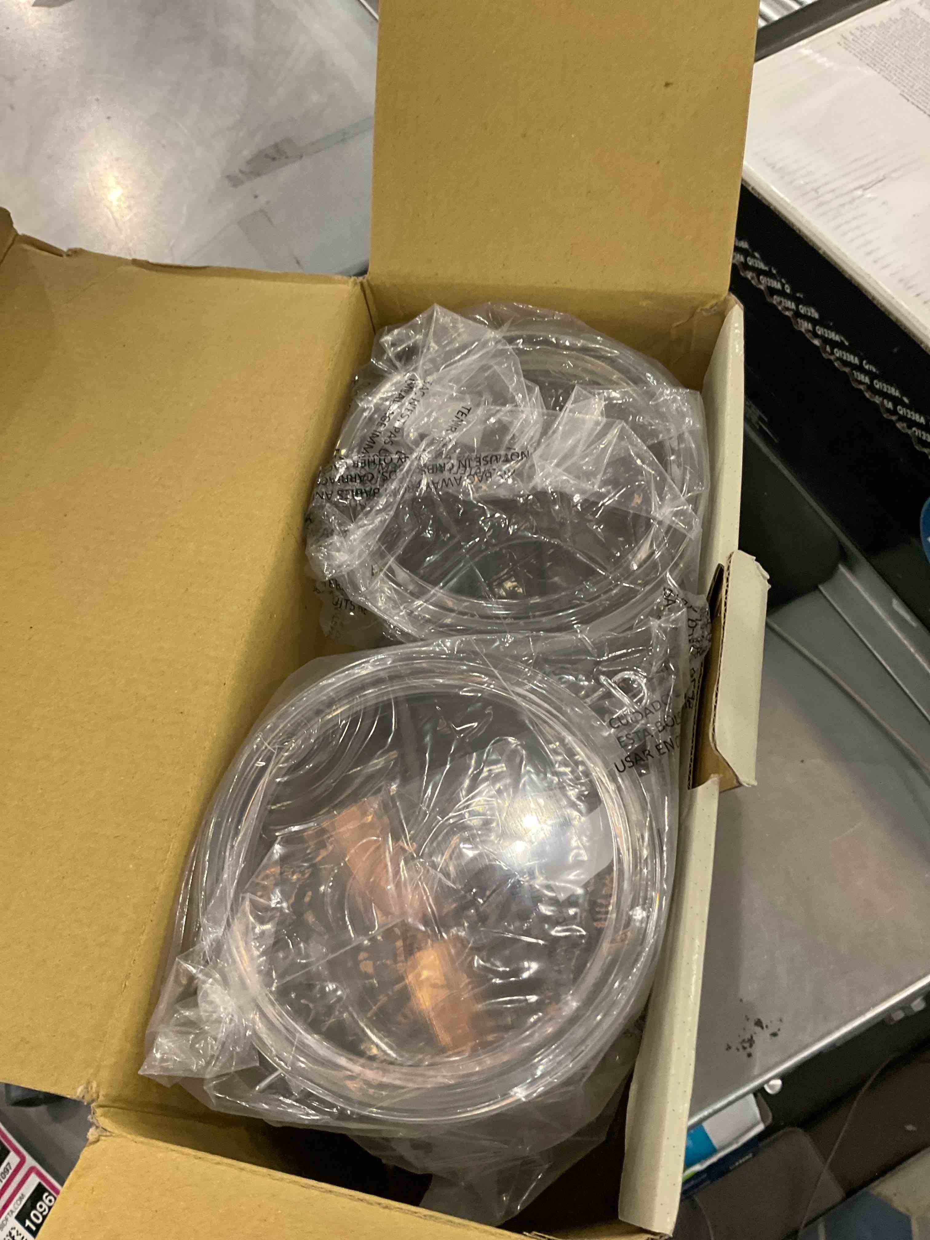 https://s3.amazonaws.com/lotting-images-prod/bidfta/EXS00781092_1701807197730.jpeg