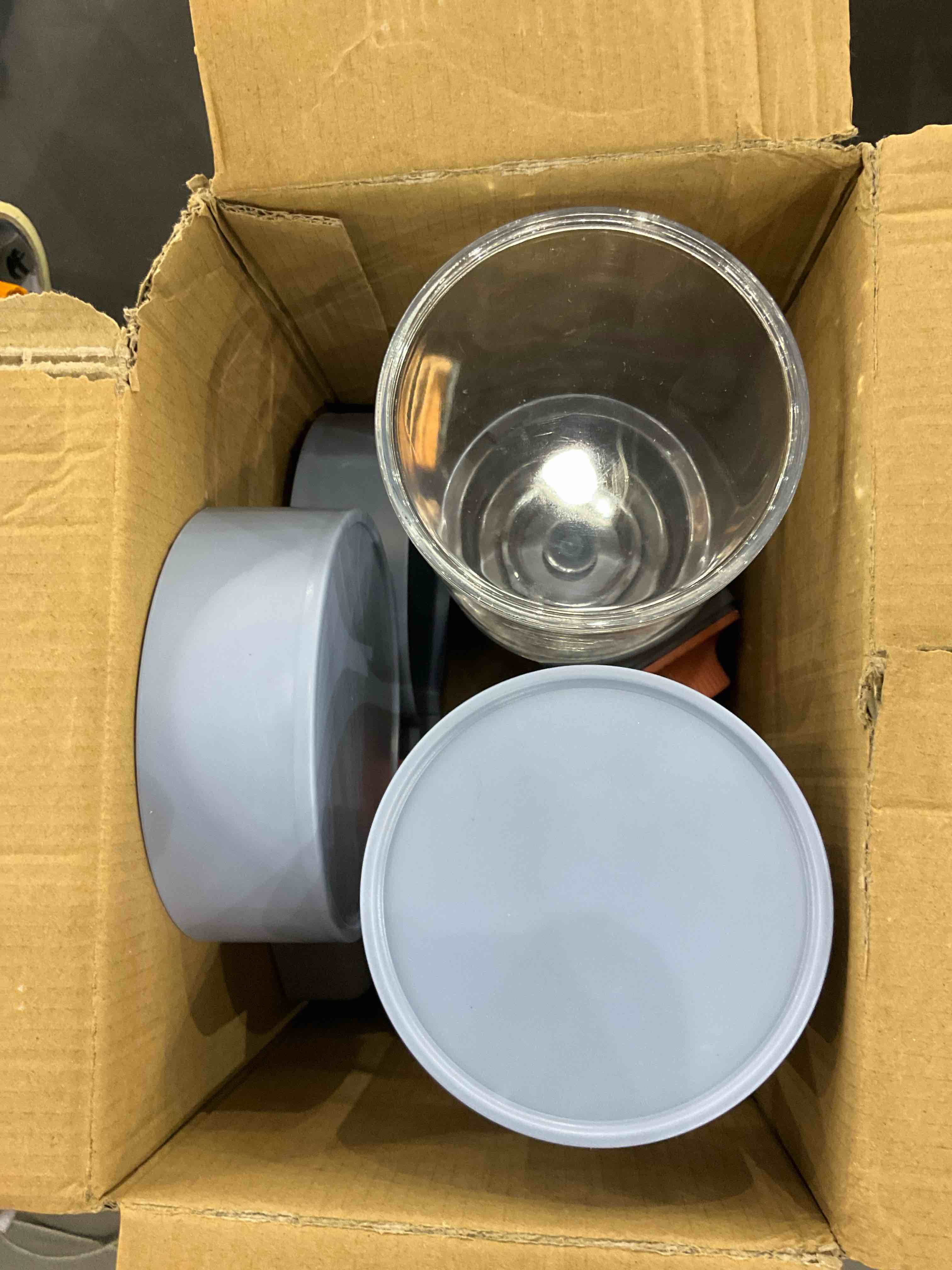 https://s3.amazonaws.com/lotting-images-prod/bidfta/EXS00781352_1702305956943.jpeg