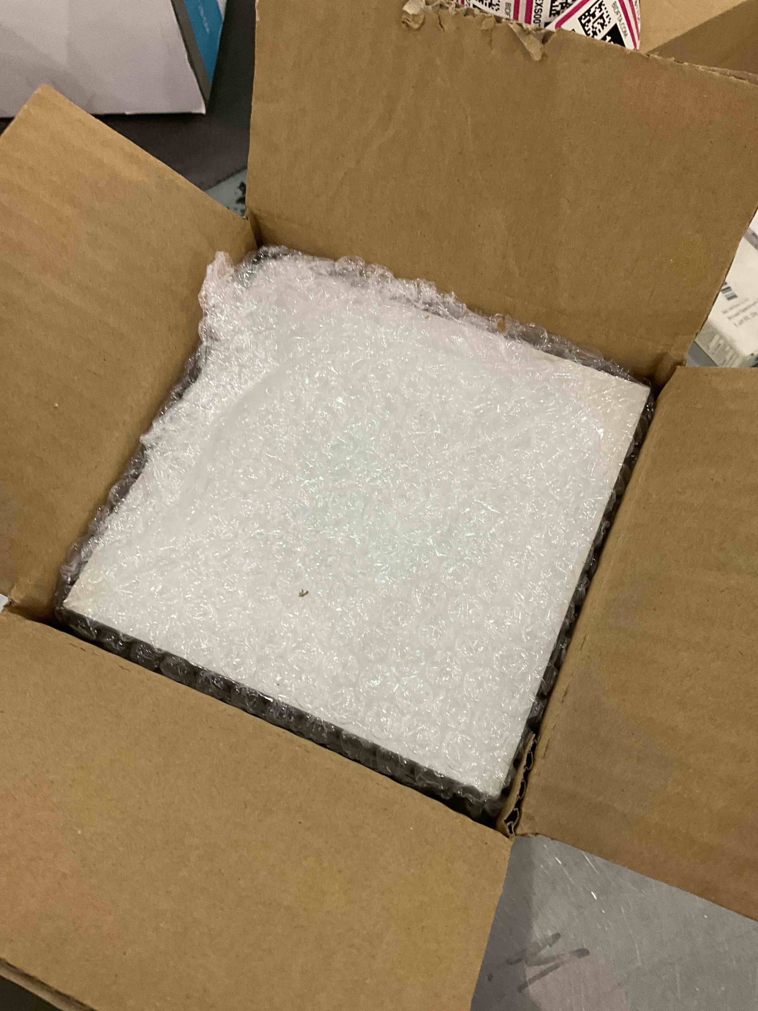 https://s3.amazonaws.com/lotting-images-prod/bidfta/EXS00781751_1701714365975.jpeg