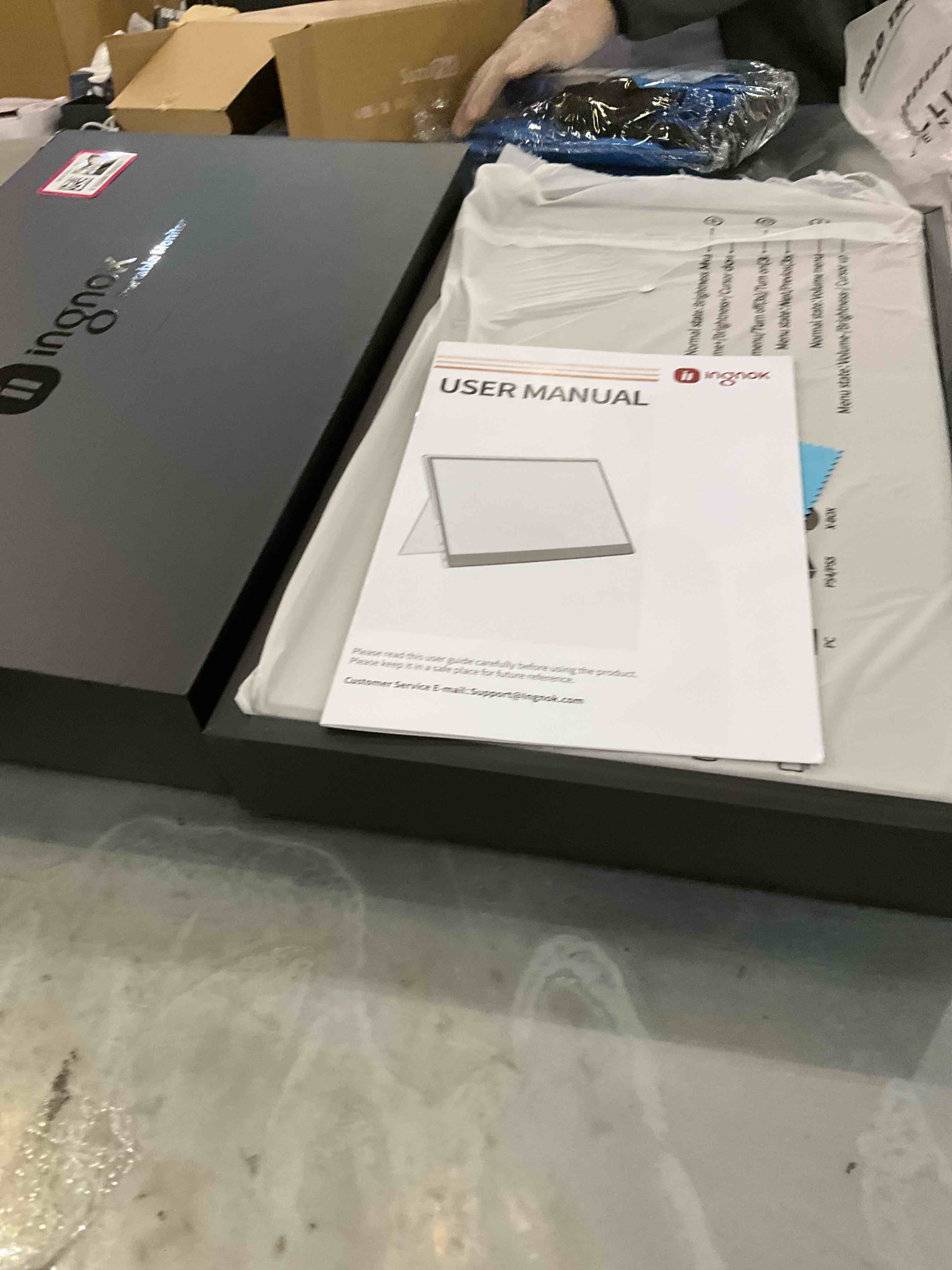 https://s3.amazonaws.com/lotting-images-prod/bidfta/EXS00782021_1701357327320.jpeg