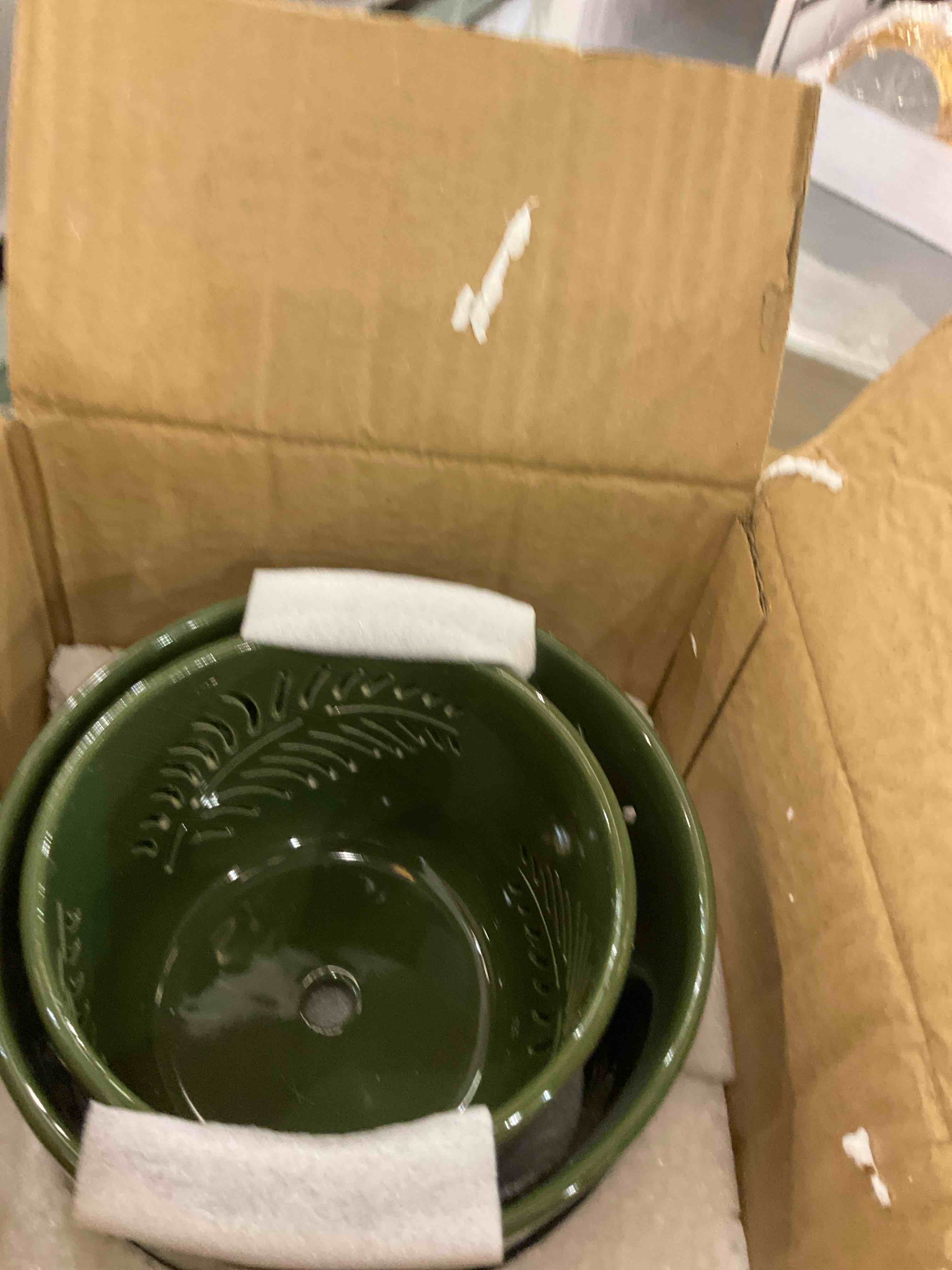https://s3.amazonaws.com/lotting-images-prod/bidfta/EXS00782316_1701788194146.jpeg