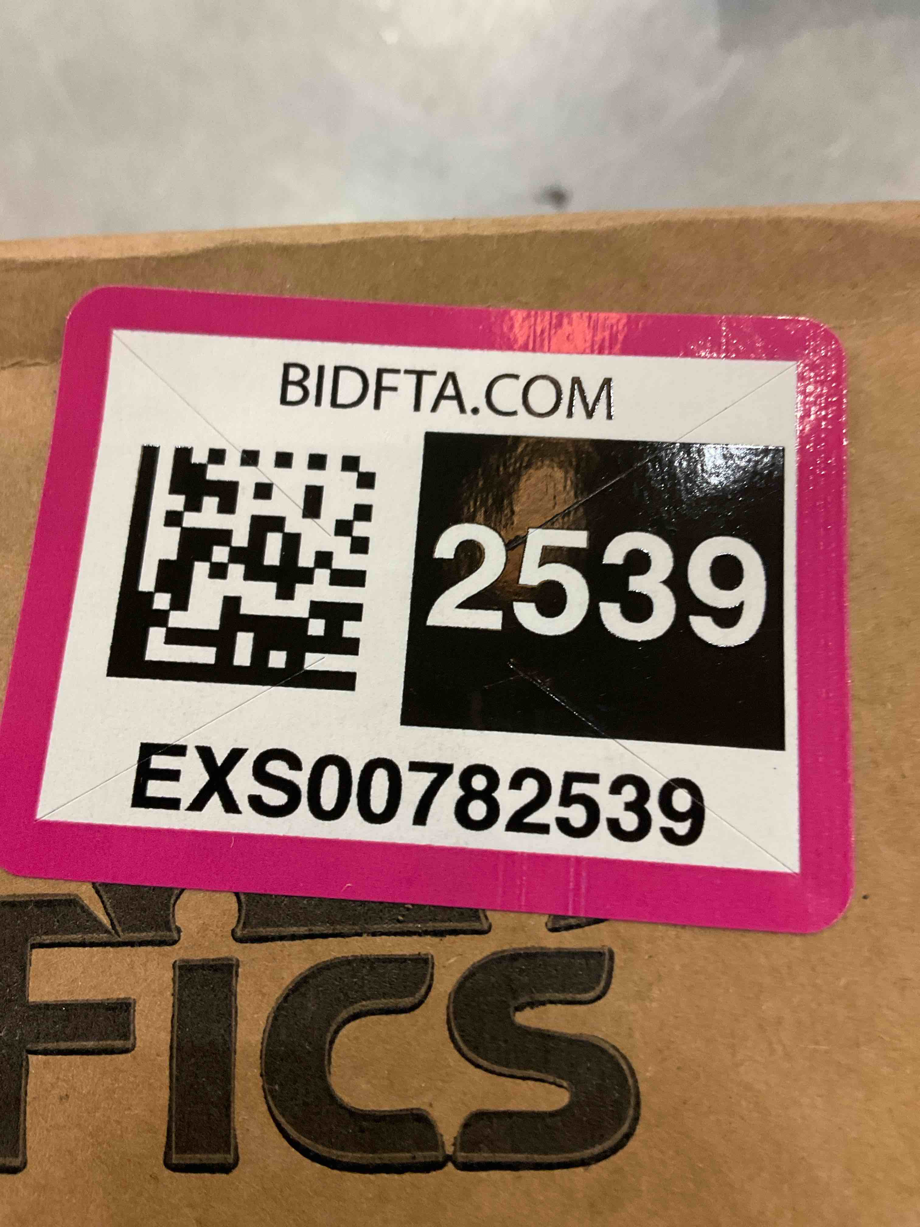 https://s3.amazonaws.com/lotting-images-prod/bidfta/EXS00782539_1701361505705.jpeg