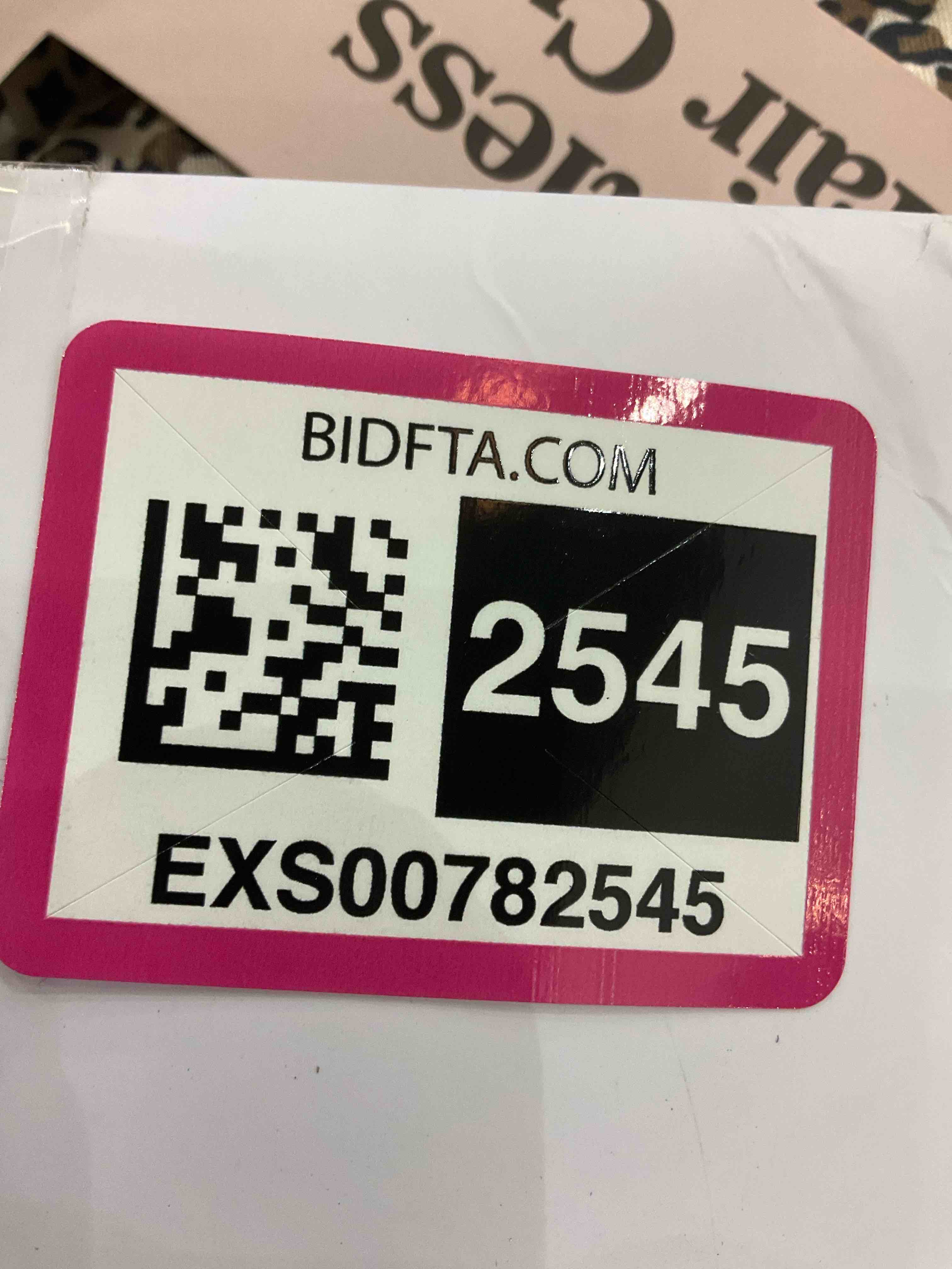https://s3.amazonaws.com/lotting-images-prod/bidfta/EXS00782545_1701362262831.jpeg