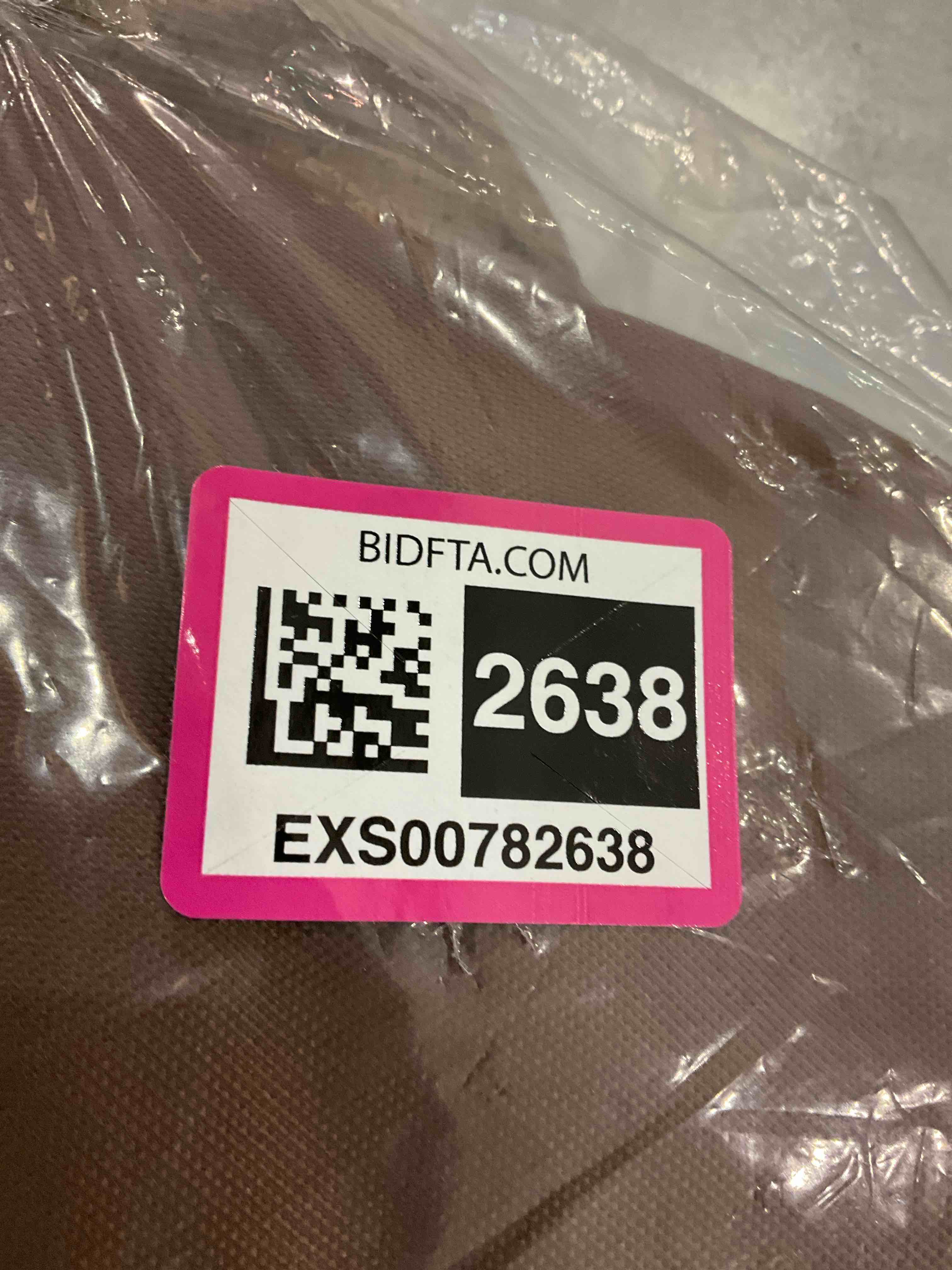https://s3.amazonaws.com/lotting-images-prod/bidfta/EXS00782638_1701454552704.jpeg