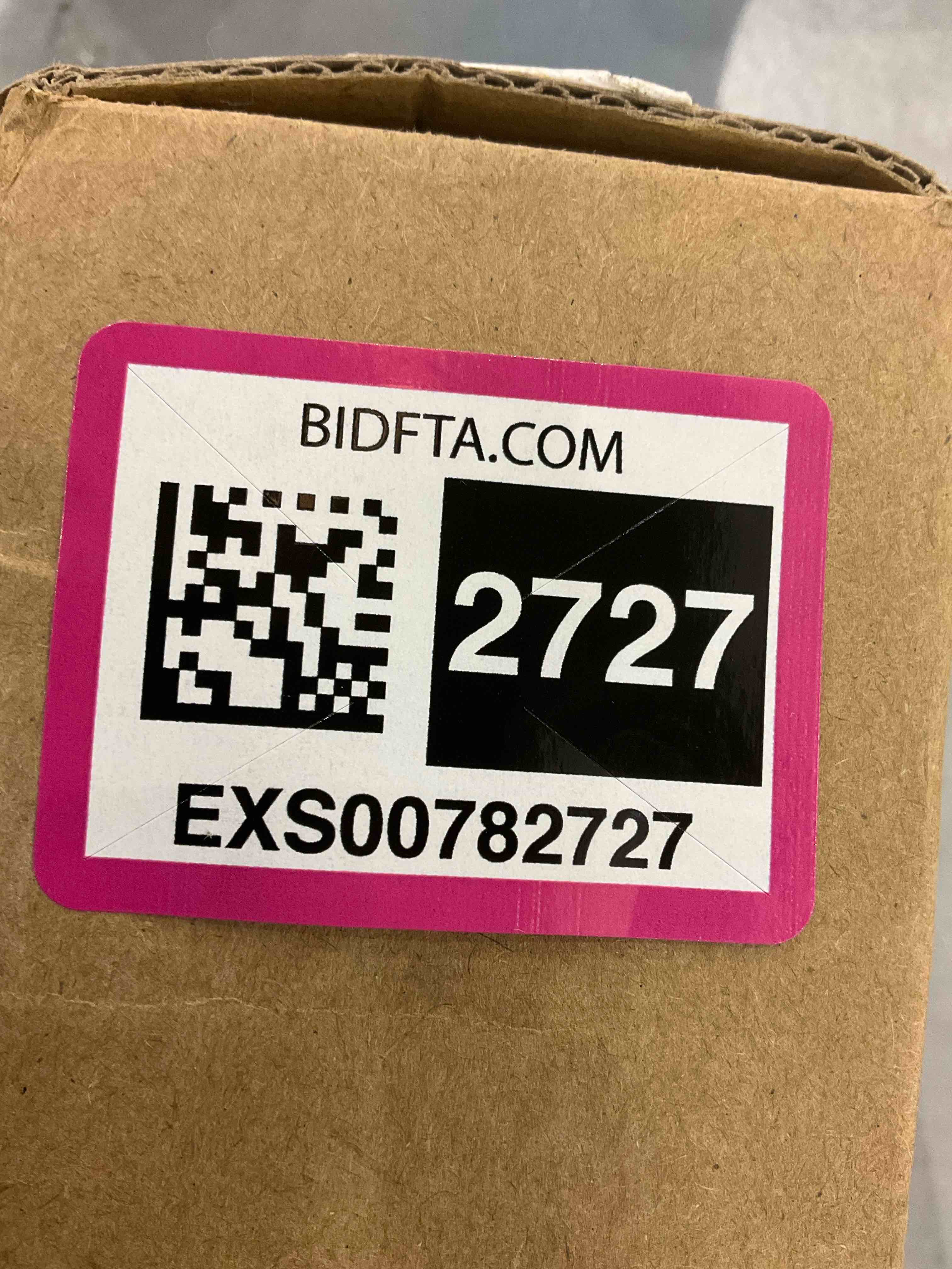 https://s3.amazonaws.com/lotting-images-prod/bidfta/EXS00782727_1701700201261.jpeg