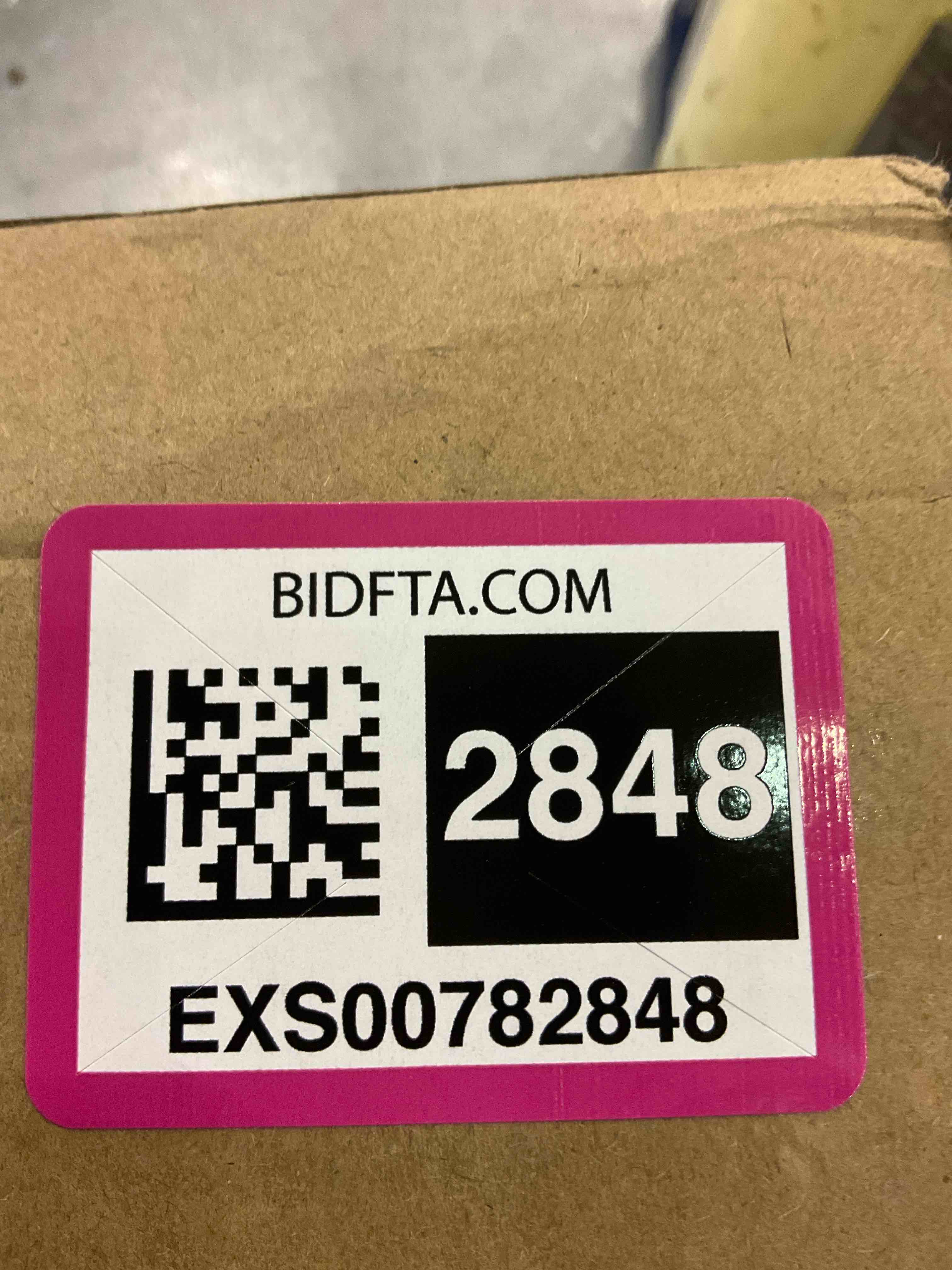 https://s3.amazonaws.com/lotting-images-prod/bidfta/EXS00782848_1701781670458.jpeg