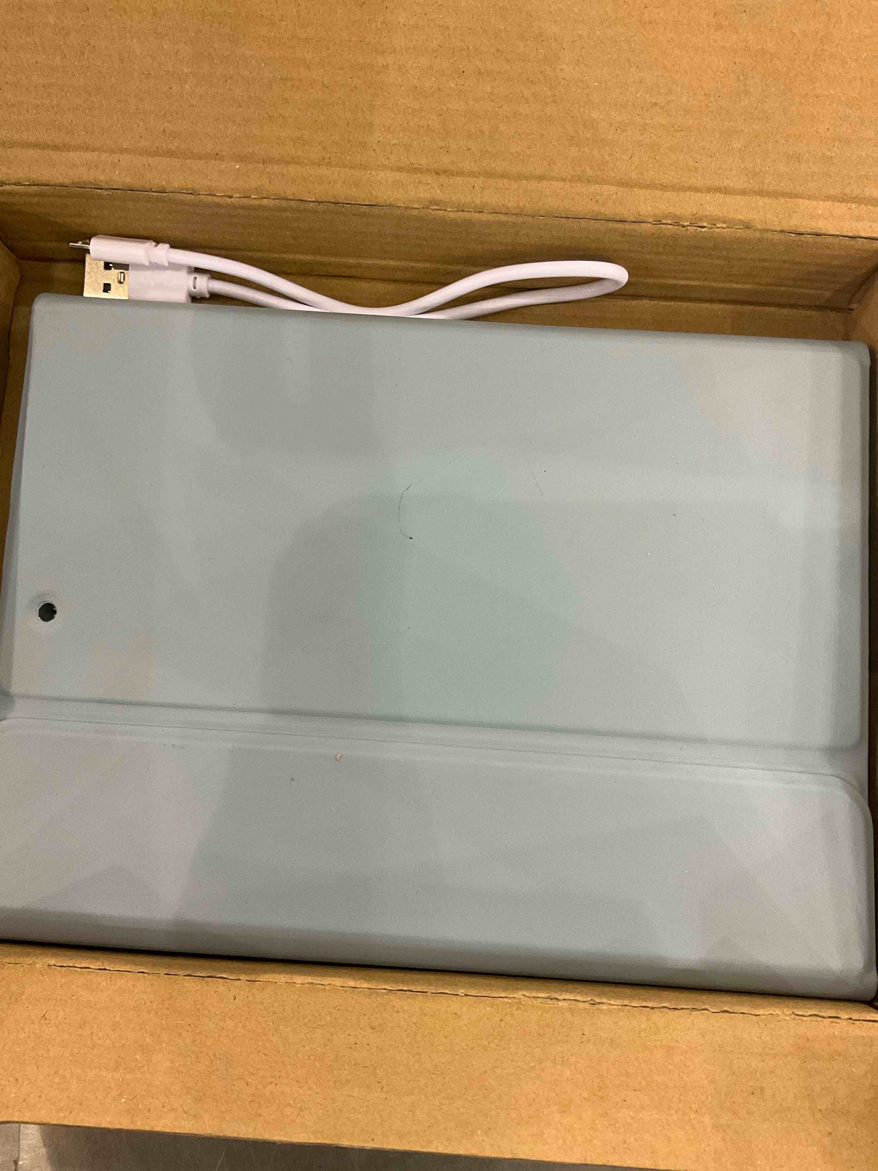 https://s3.amazonaws.com/lotting-images-prod/bidfta/EXS00782884_1701787756749.jpeg