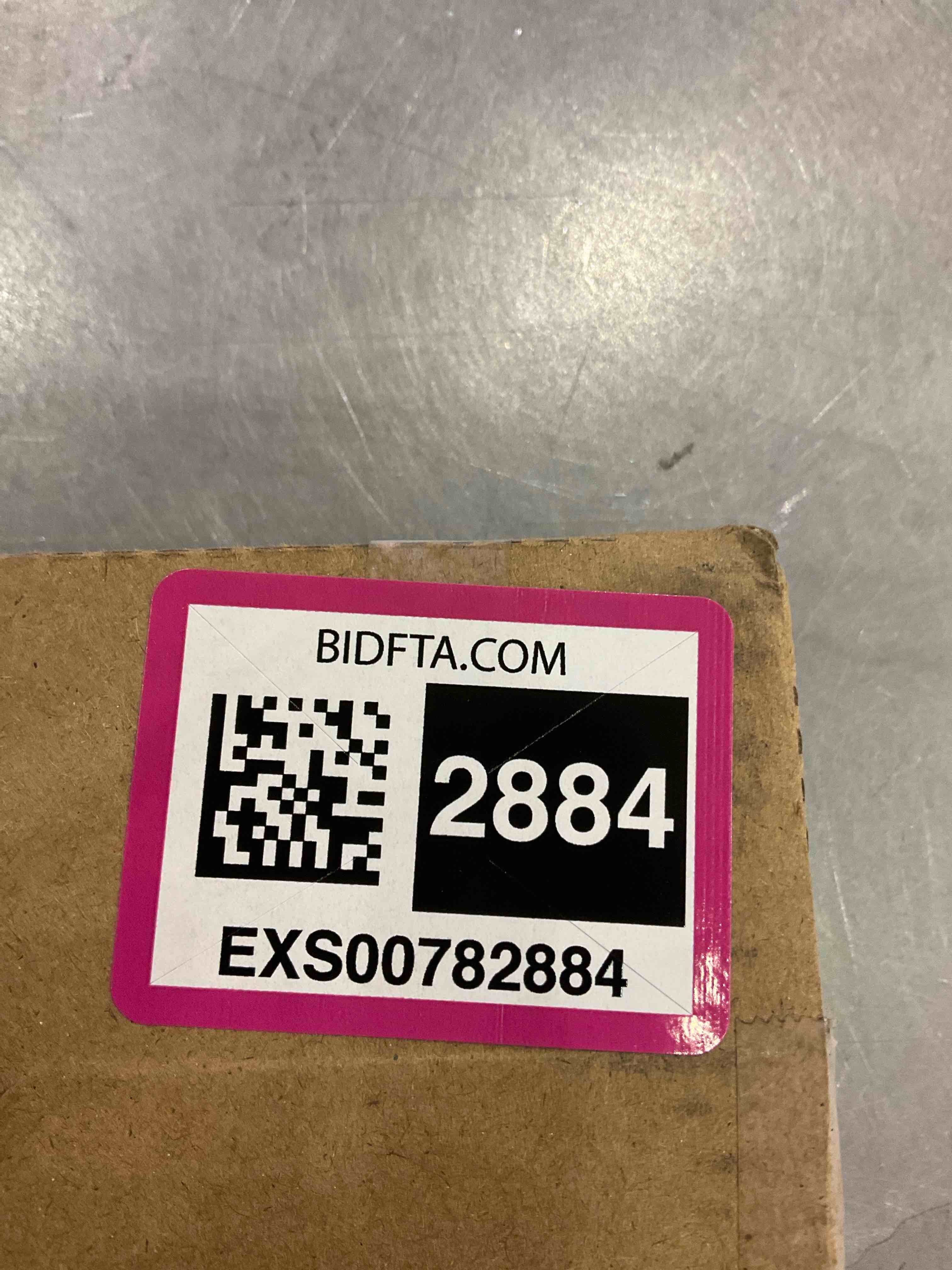 https://s3.amazonaws.com/lotting-images-prod/bidfta/EXS00782884_1701787781932.jpeg