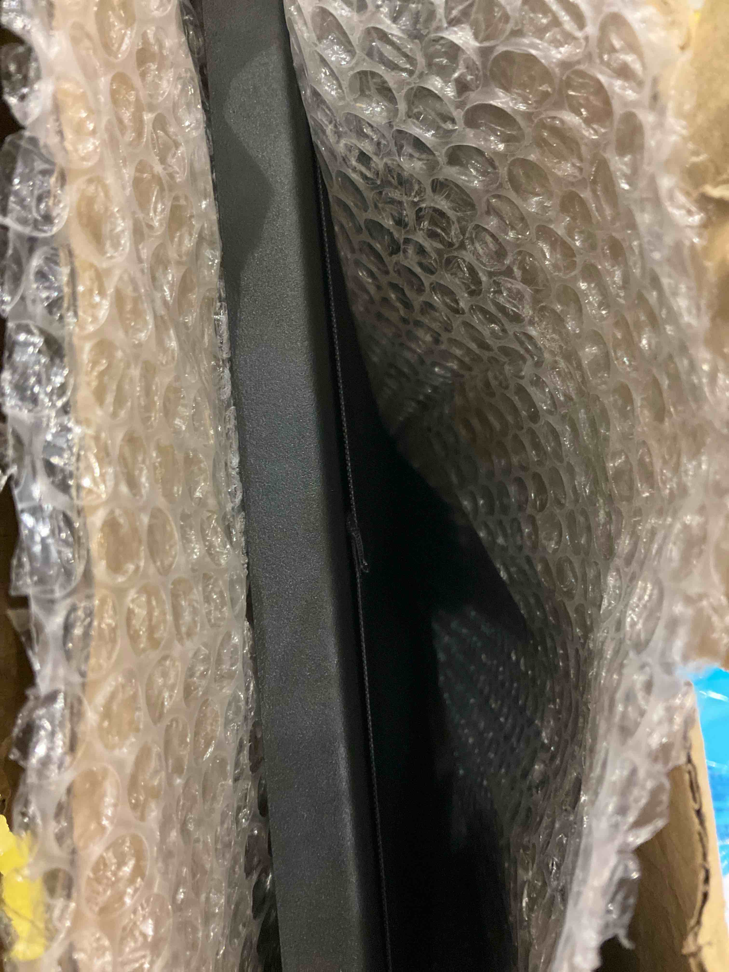https://s3.amazonaws.com/lotting-images-prod/bidfta/EXS00782890_1701788773793.jpeg