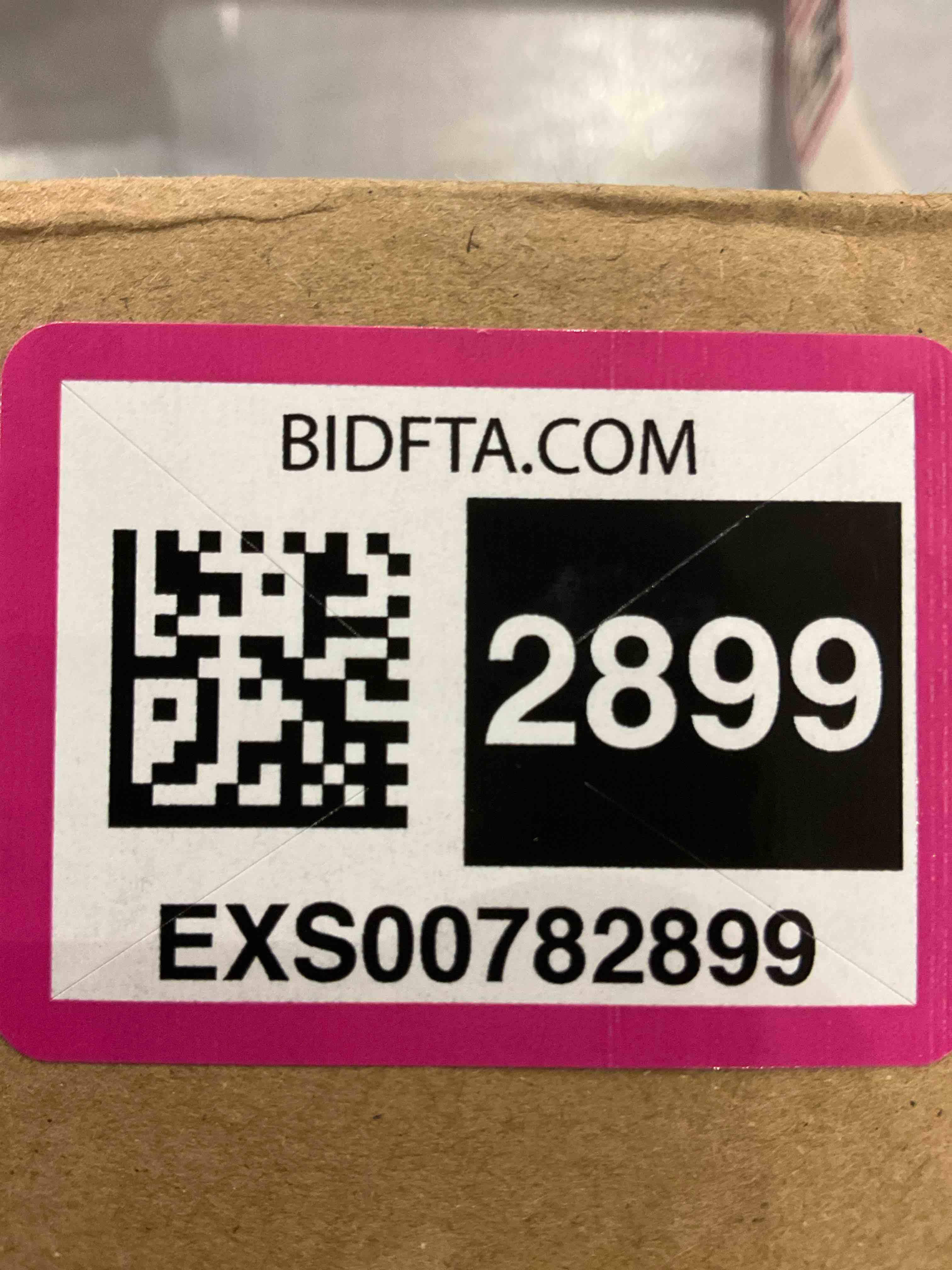 https://s3.amazonaws.com/lotting-images-prod/bidfta/EXS00782899_1701790431802.jpeg