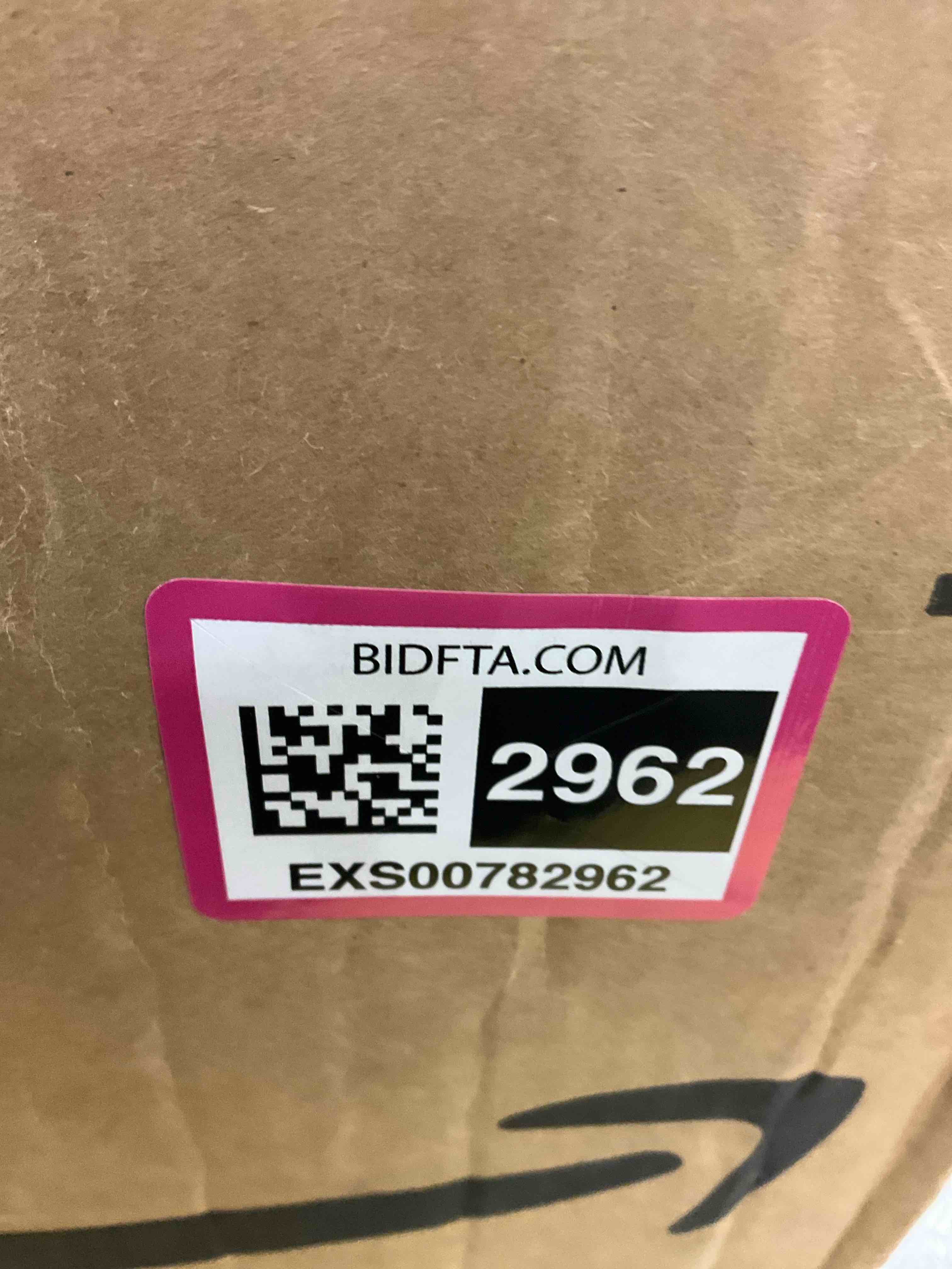 https://s3.amazonaws.com/lotting-images-prod/bidfta/EXS00782962_1701801414098.jpeg