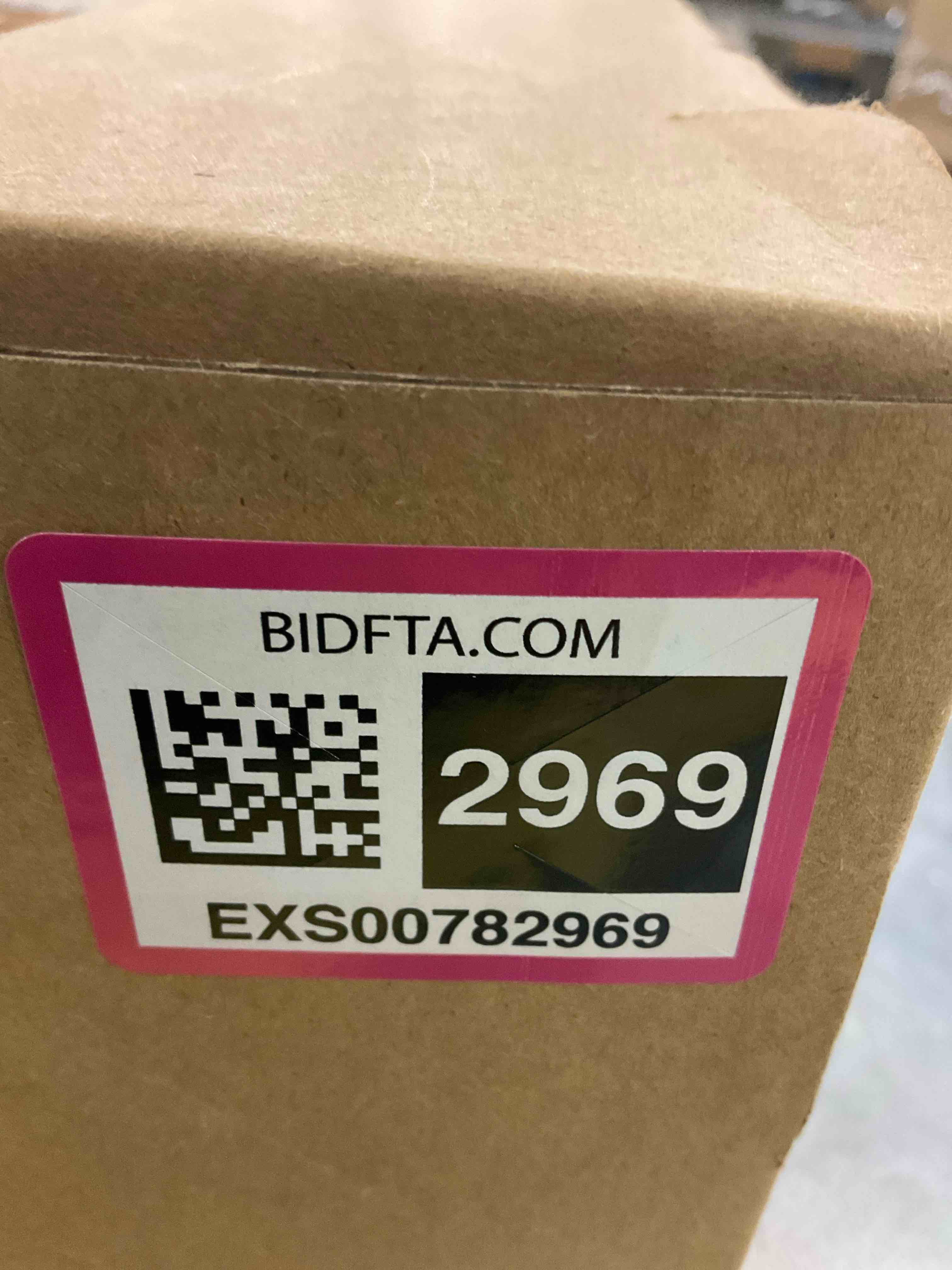 https://s3.amazonaws.com/lotting-images-prod/bidfta/EXS00782969_1701802076714.jpeg