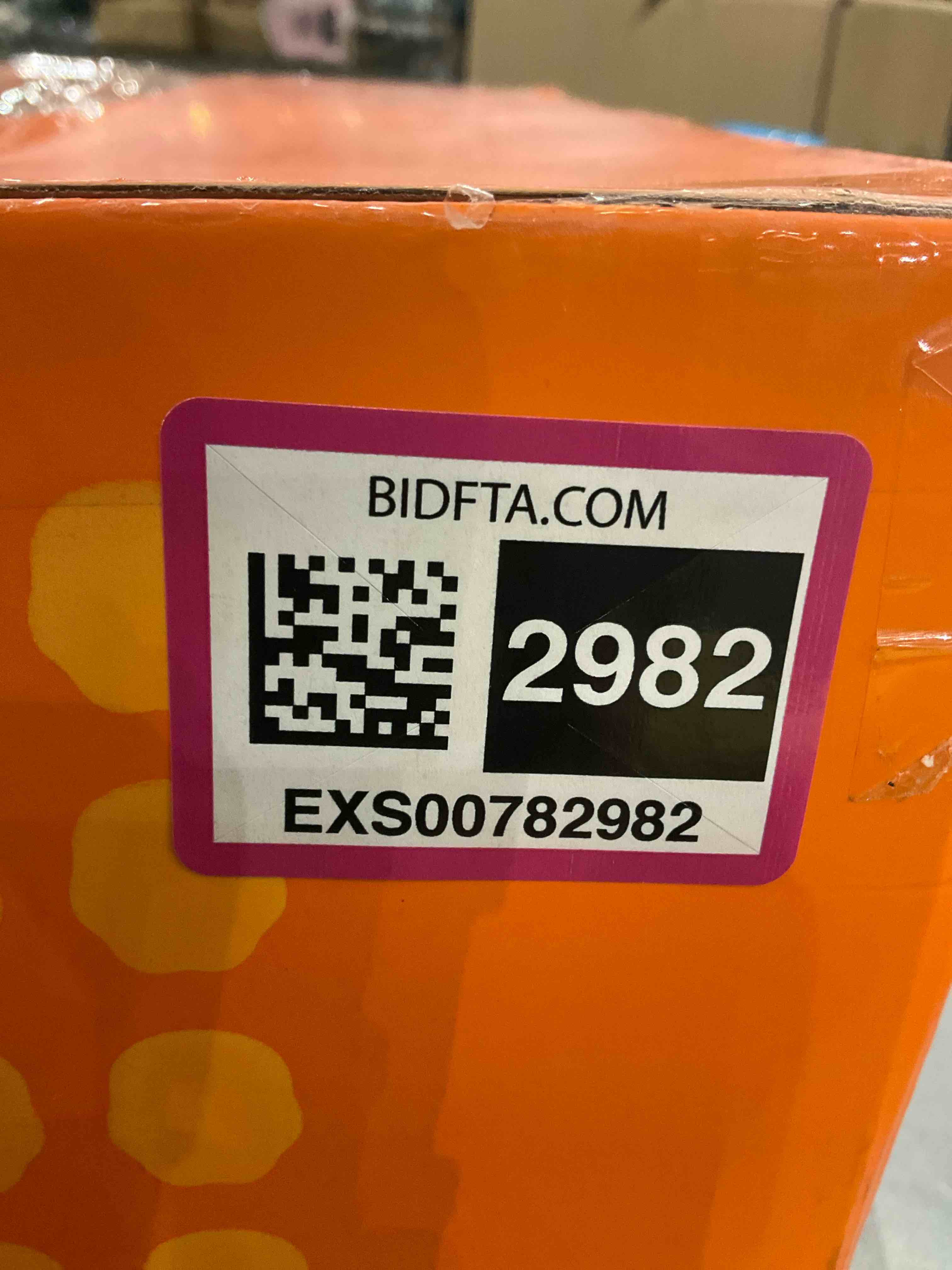https://s3.amazonaws.com/lotting-images-prod/bidfta/EXS00782982_1701805039456.jpeg