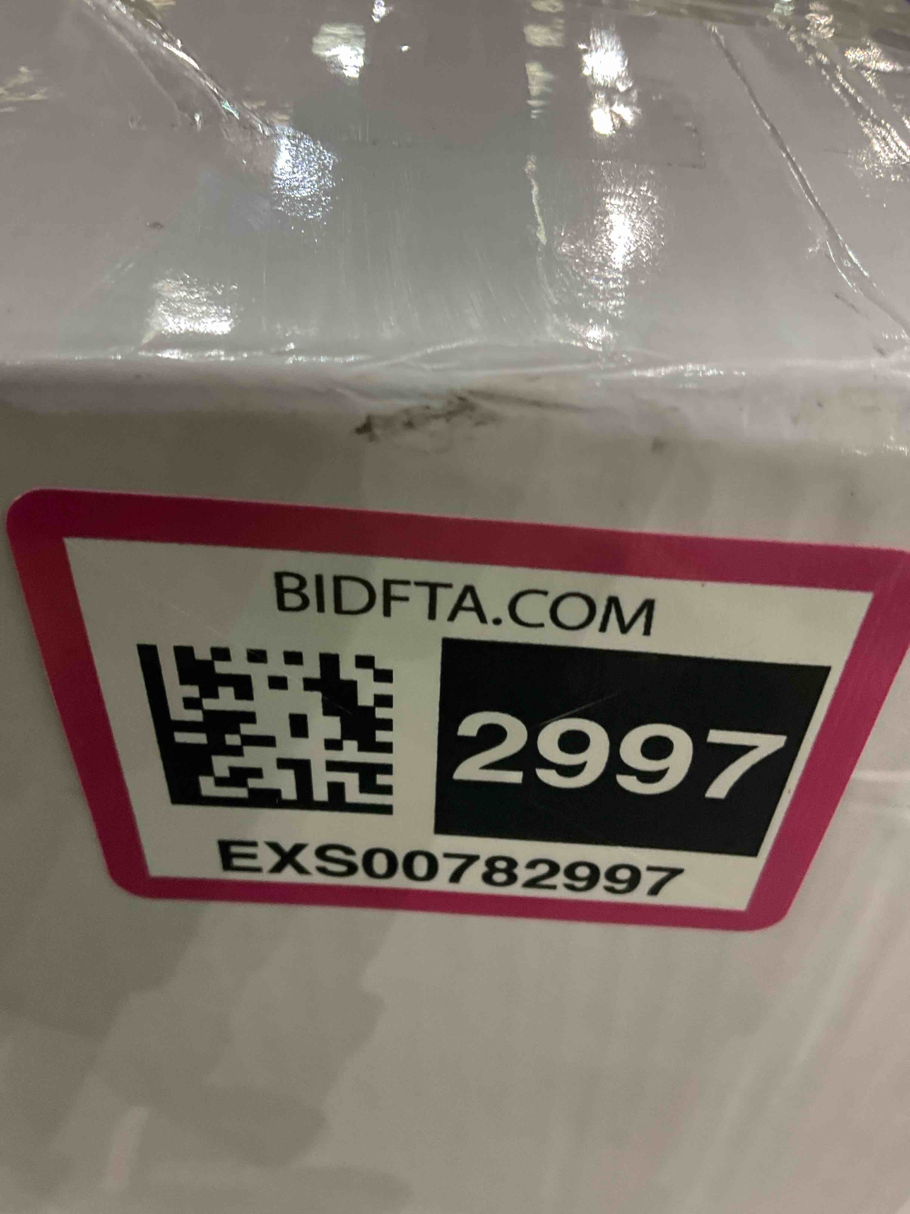 https://s3.amazonaws.com/lotting-images-prod/bidfta/EXS00782997_1701807101535.jpeg