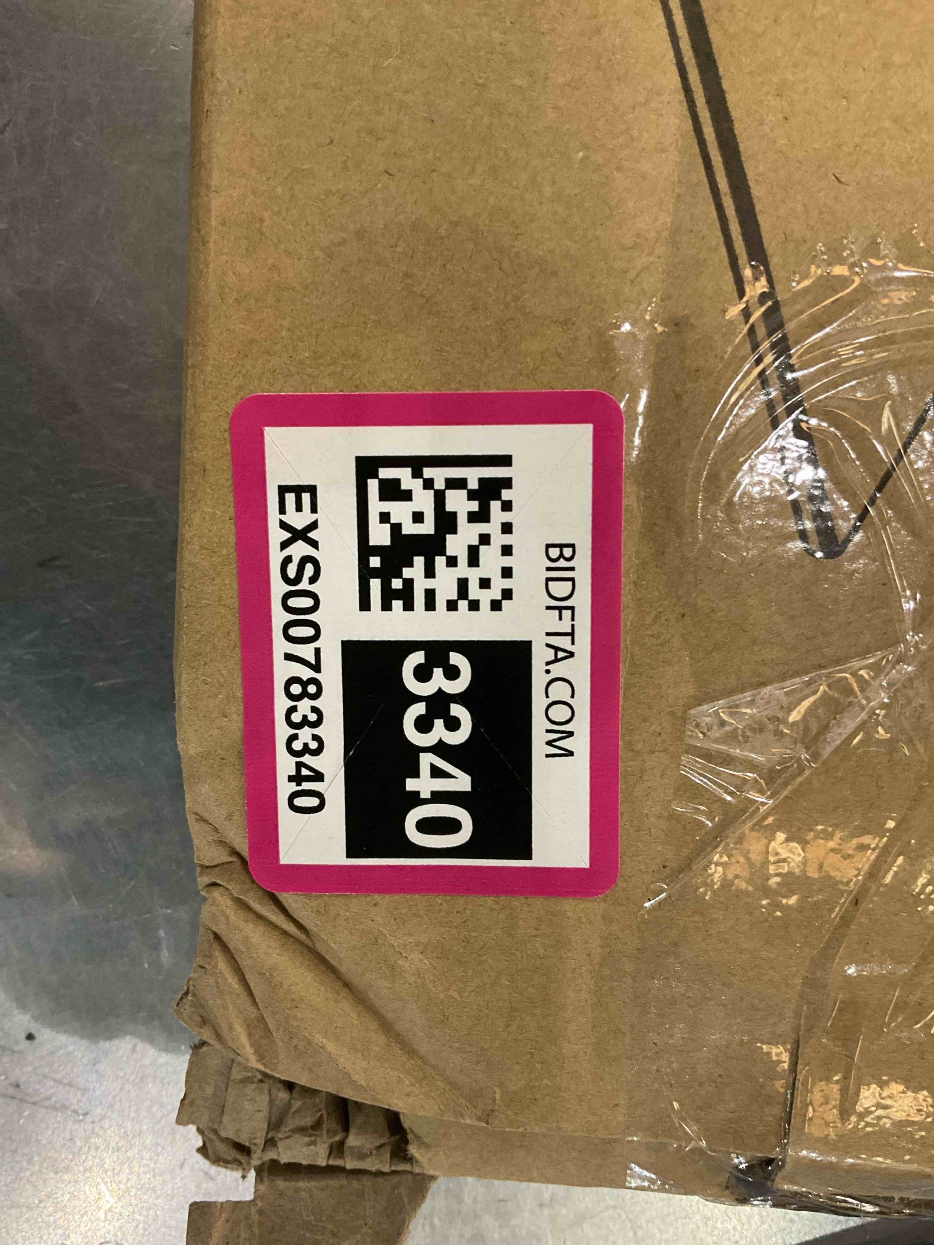 https://s3.amazonaws.com/lotting-images-prod/bidfta/EXS00783340_1701712922189.jpeg