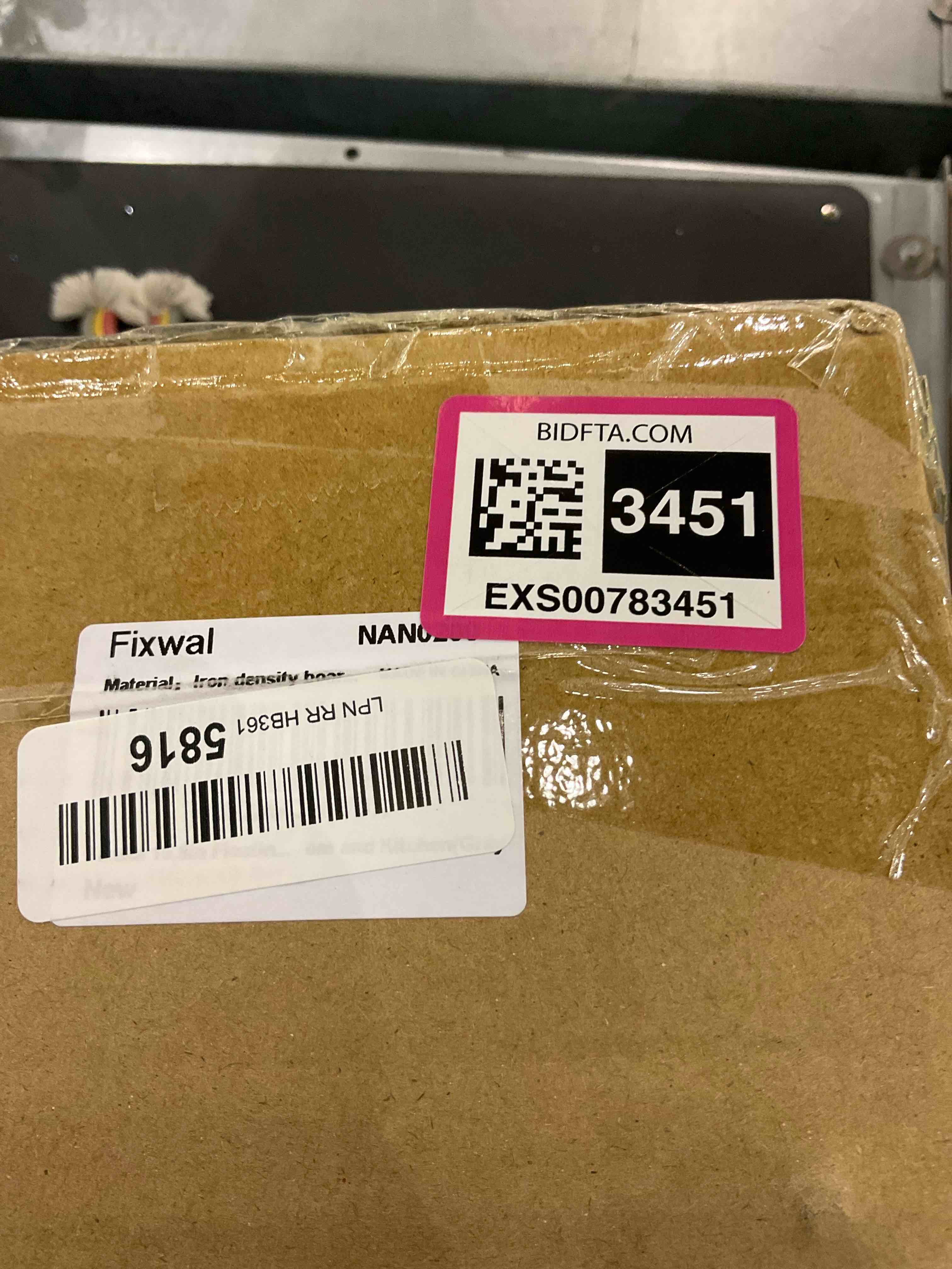 https://s3.amazonaws.com/lotting-images-prod/bidfta/EXS00783451_1701783438287.jpeg