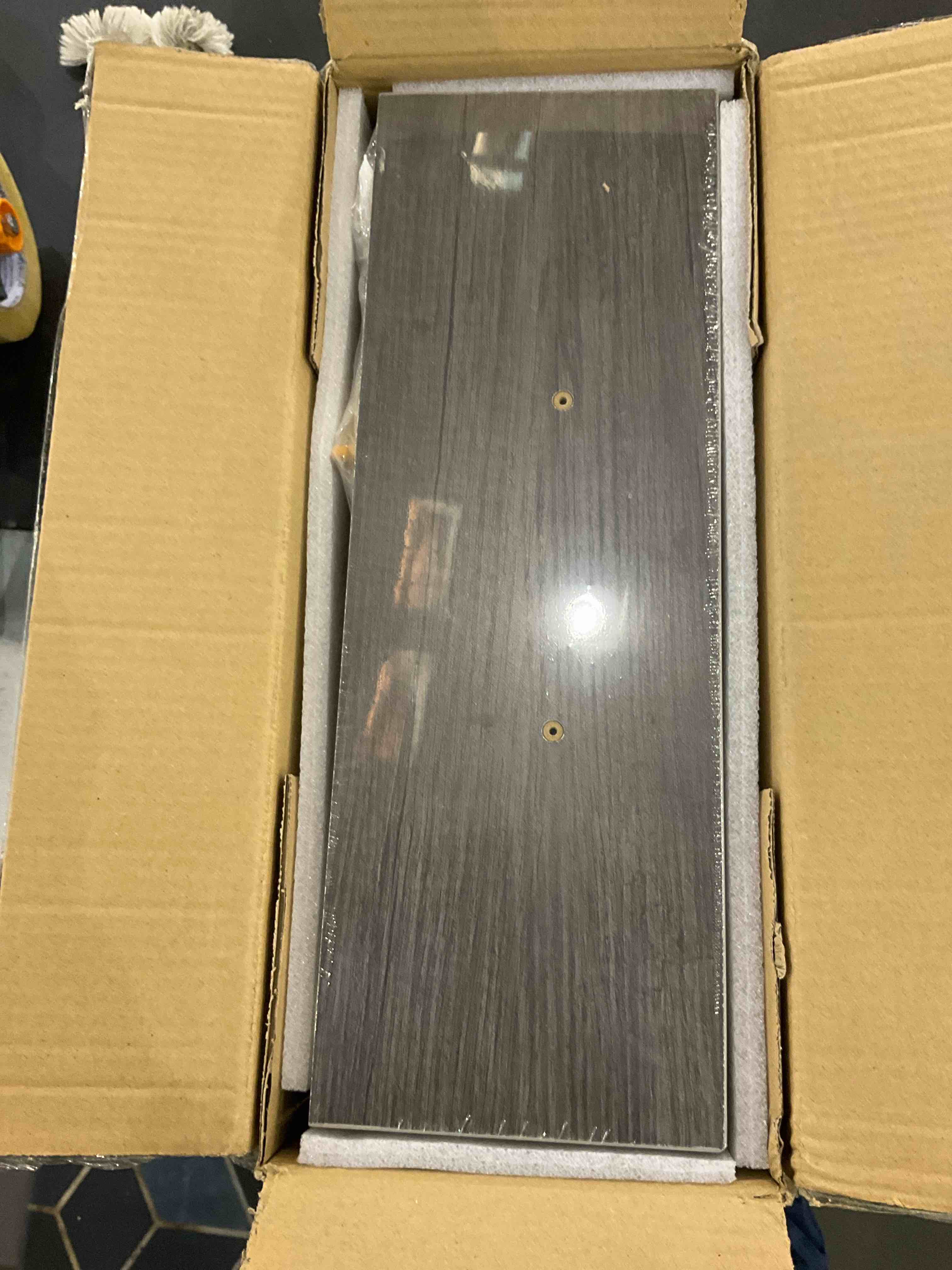 https://s3.amazonaws.com/lotting-images-prod/bidfta/EXS00783451_1701783467688.jpeg