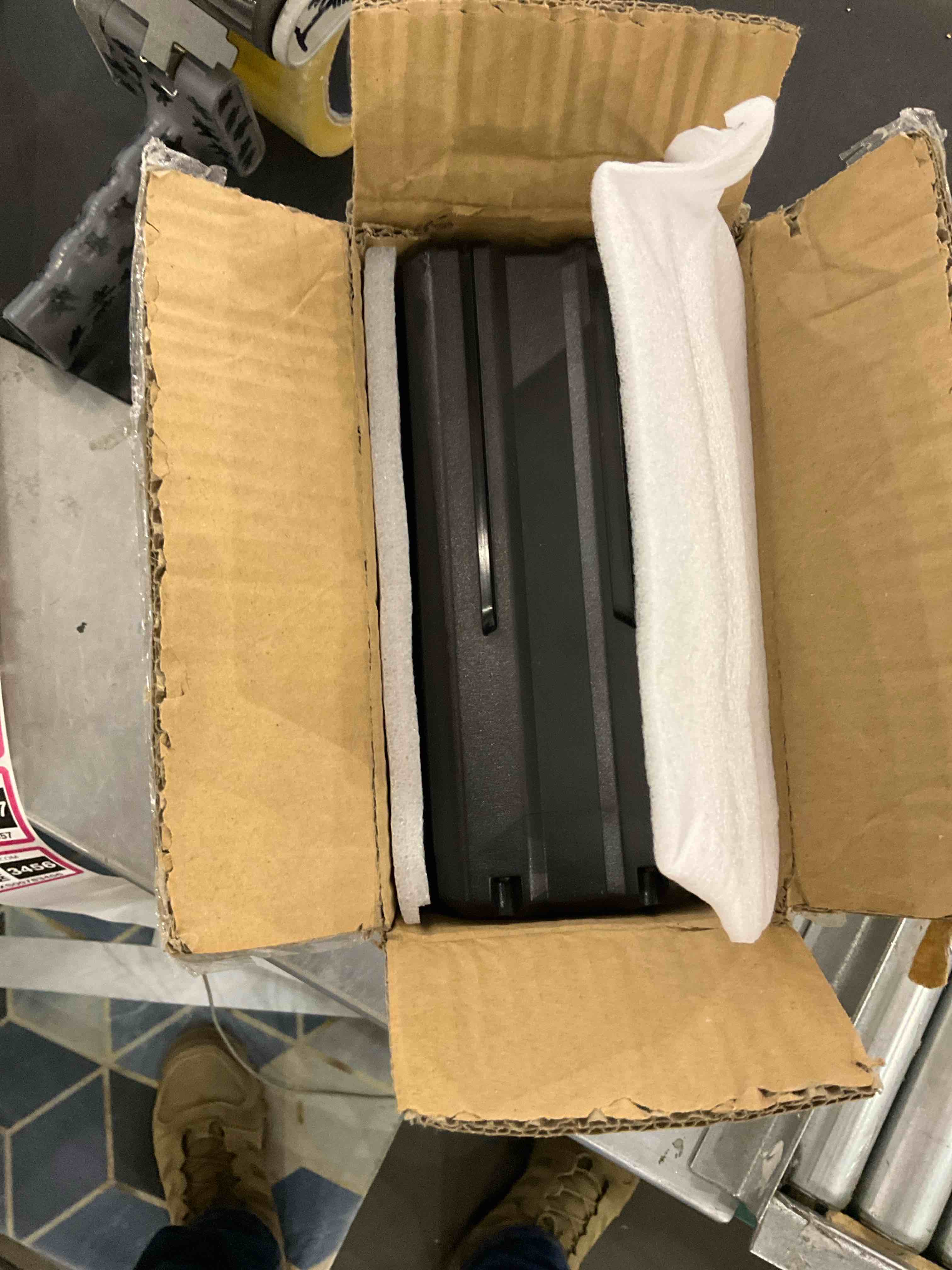 https://s3.amazonaws.com/lotting-images-prod/bidfta/EXS00783455_1701783744786.jpeg