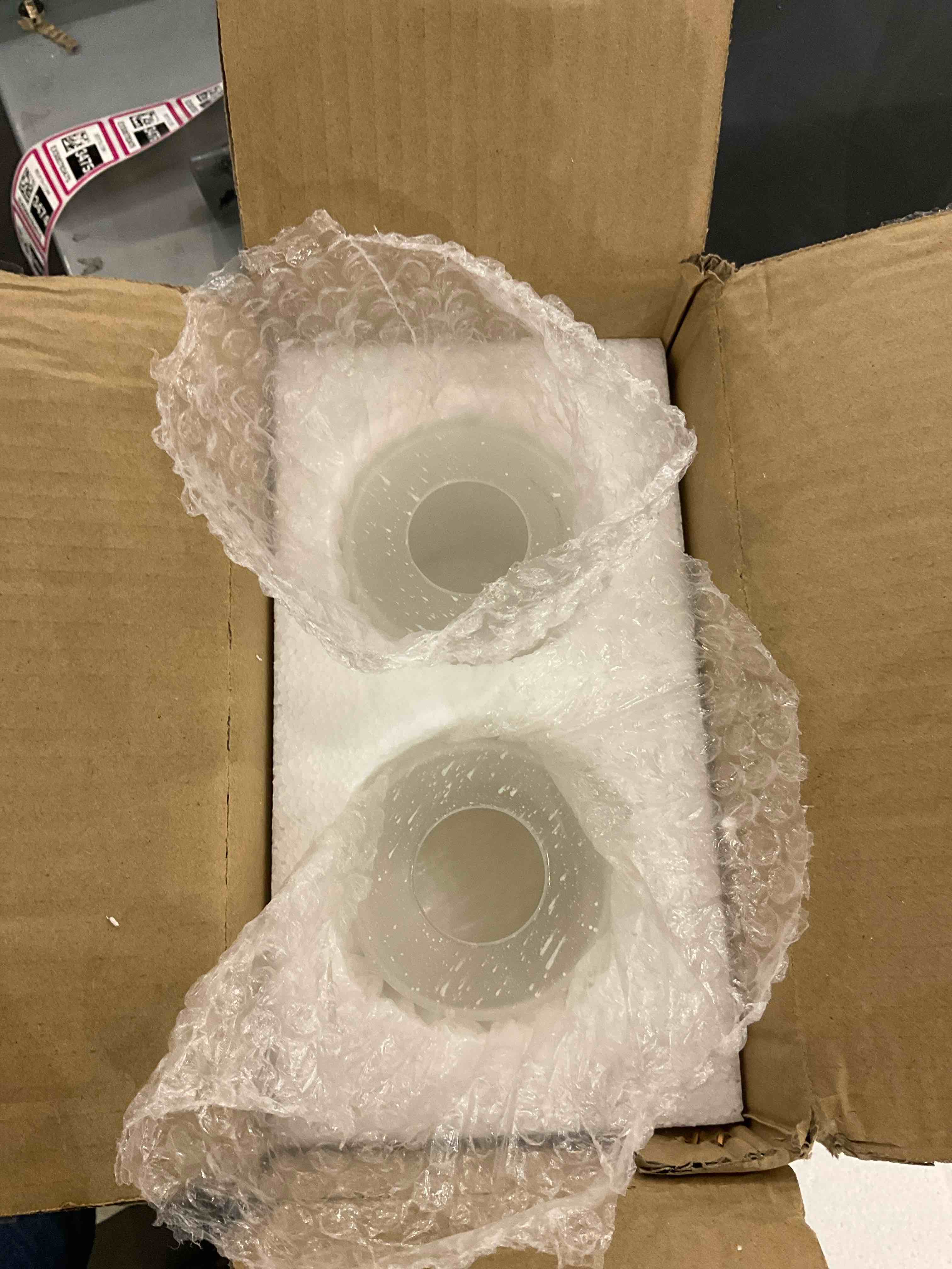 https://s3.amazonaws.com/lotting-images-prod/bidfta/EXS00783472_1701787017773.jpeg