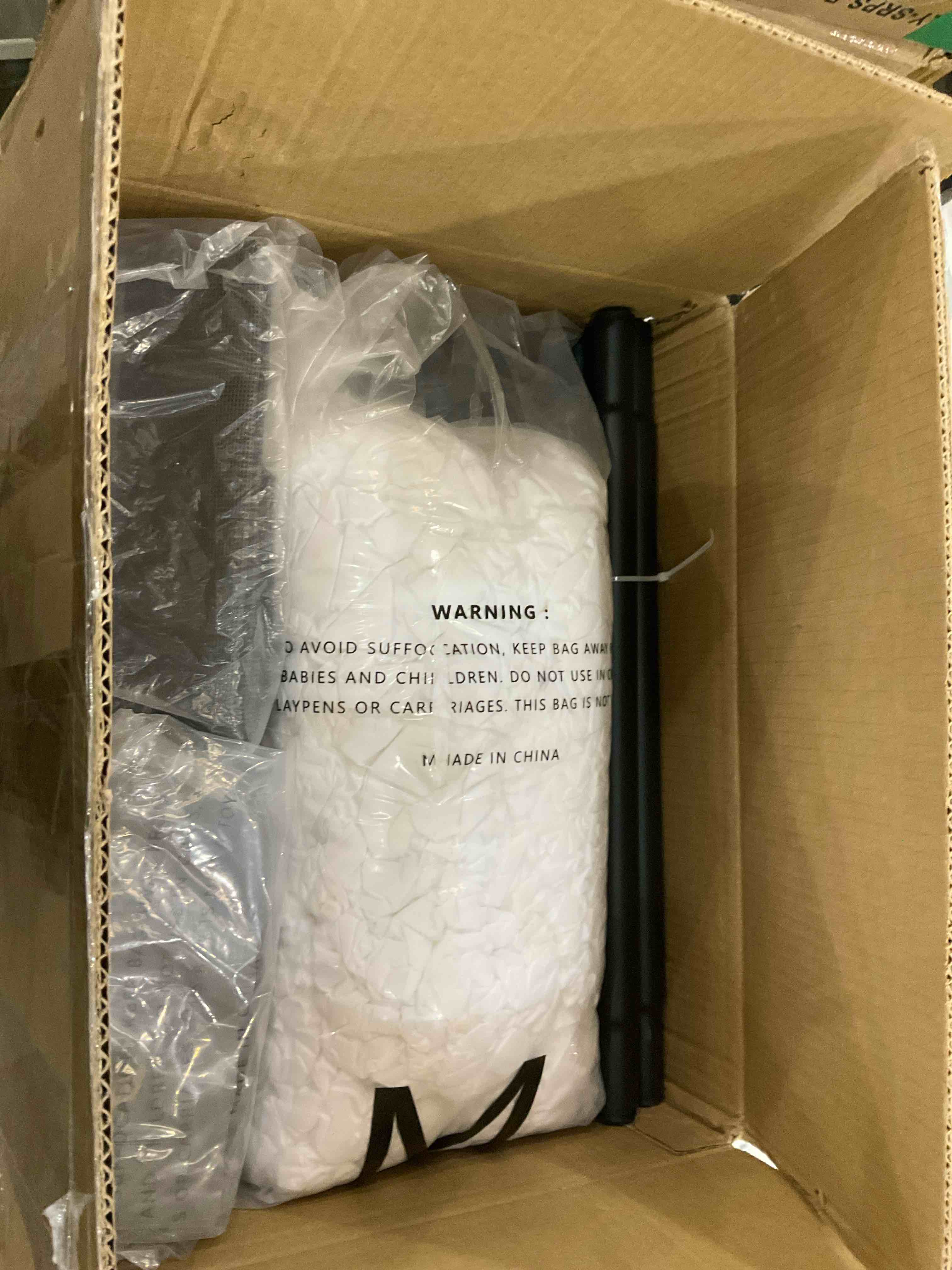 https://s3.amazonaws.com/lotting-images-prod/bidfta/EXS00783785_1701718628768.jpeg
