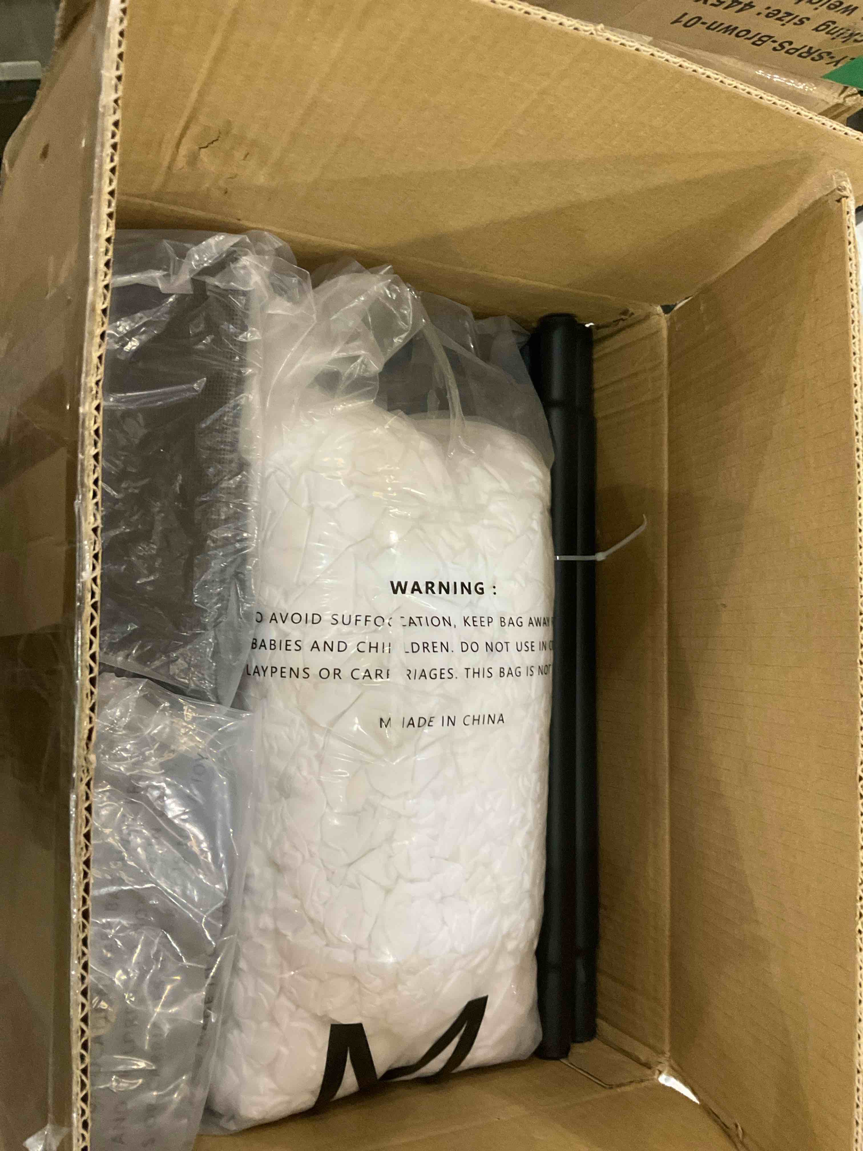 https://s3.amazonaws.com/lotting-images-prod/bidfta/EXS00783785_1701718629941.jpeg