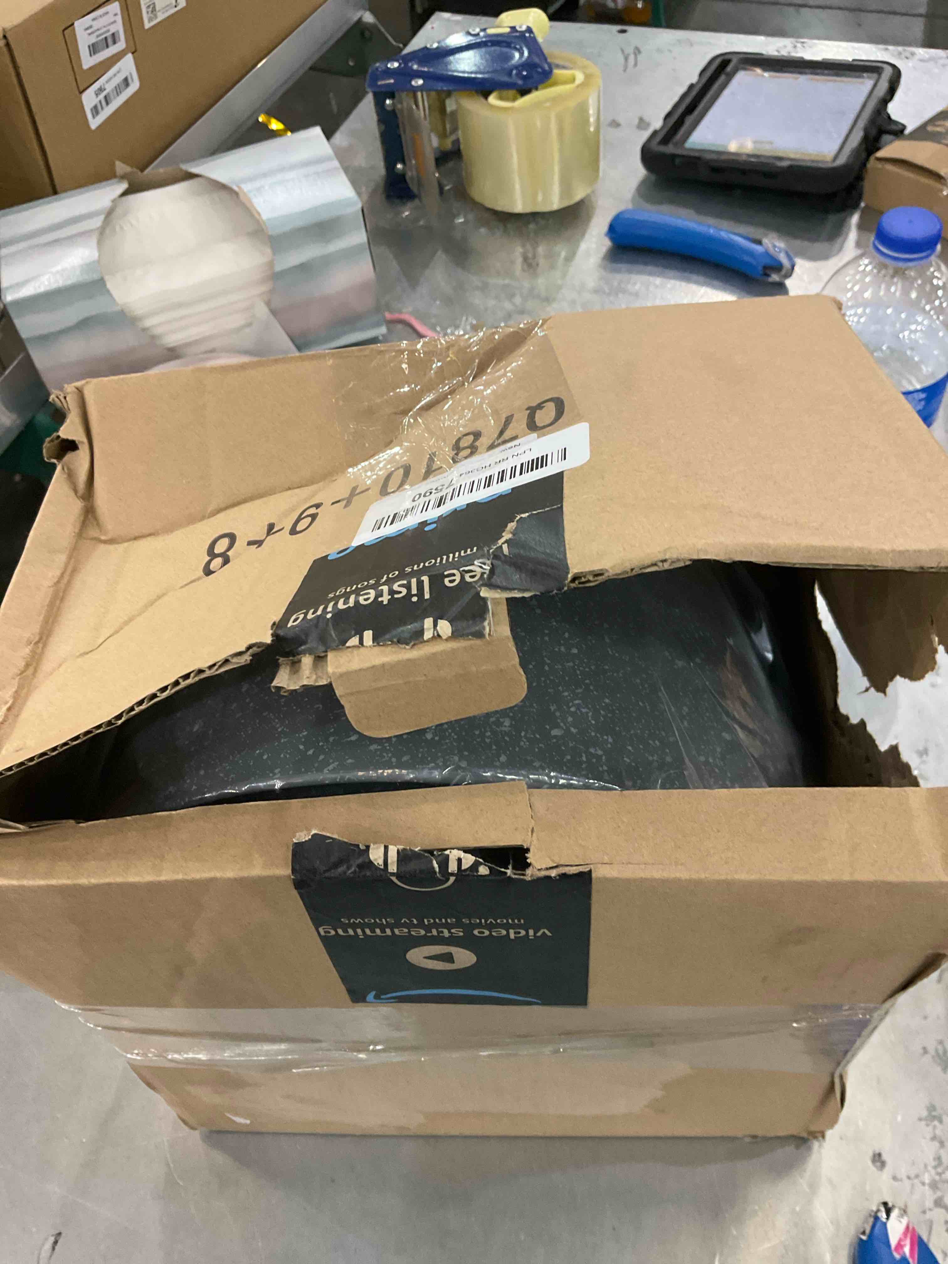 https://s3.amazonaws.com/lotting-images-prod/bidfta/EXS00783786_1701718823403.jpeg