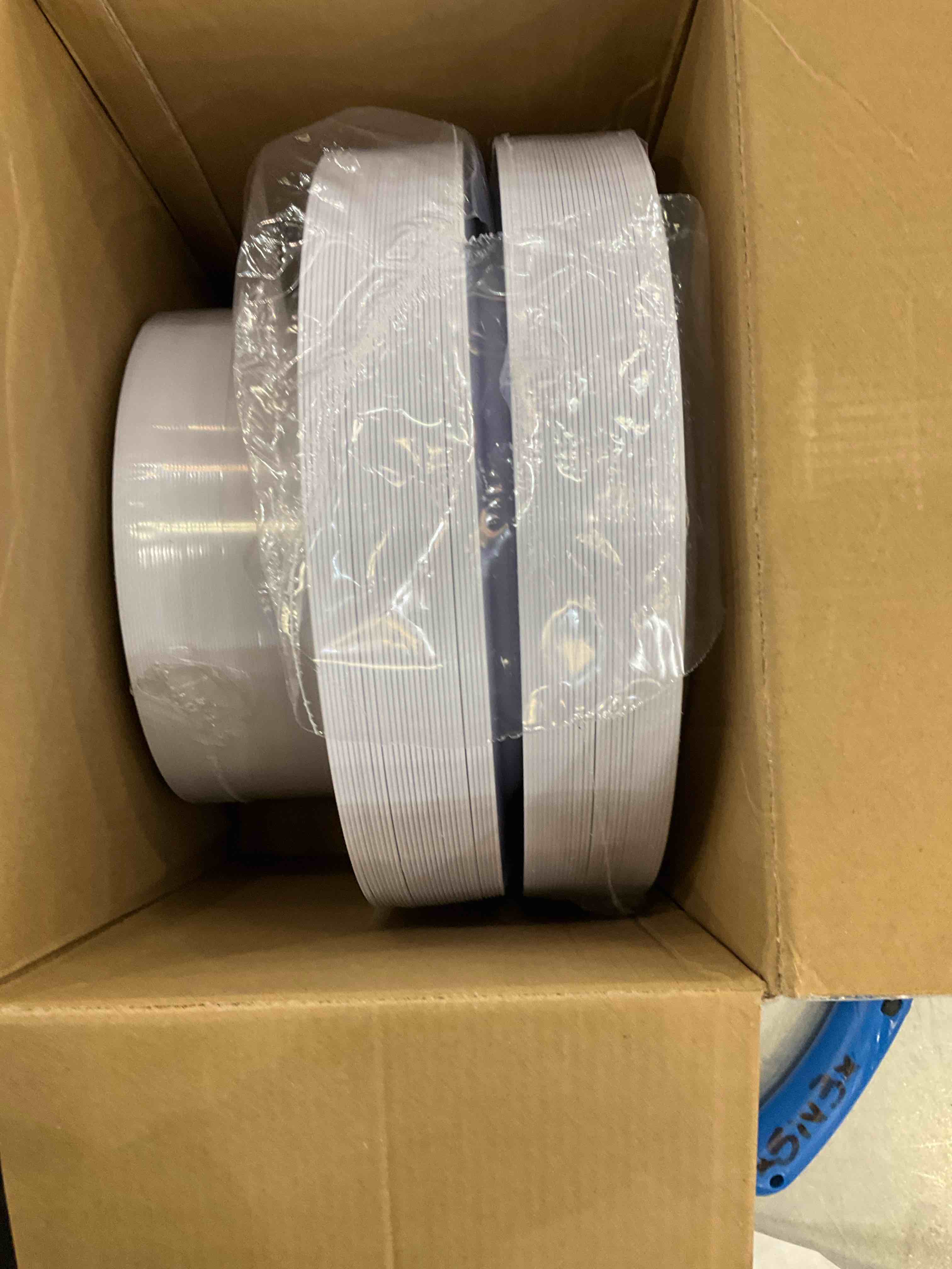 https://s3.amazonaws.com/lotting-images-prod/bidfta/EXS00783993_1701794961750.jpeg