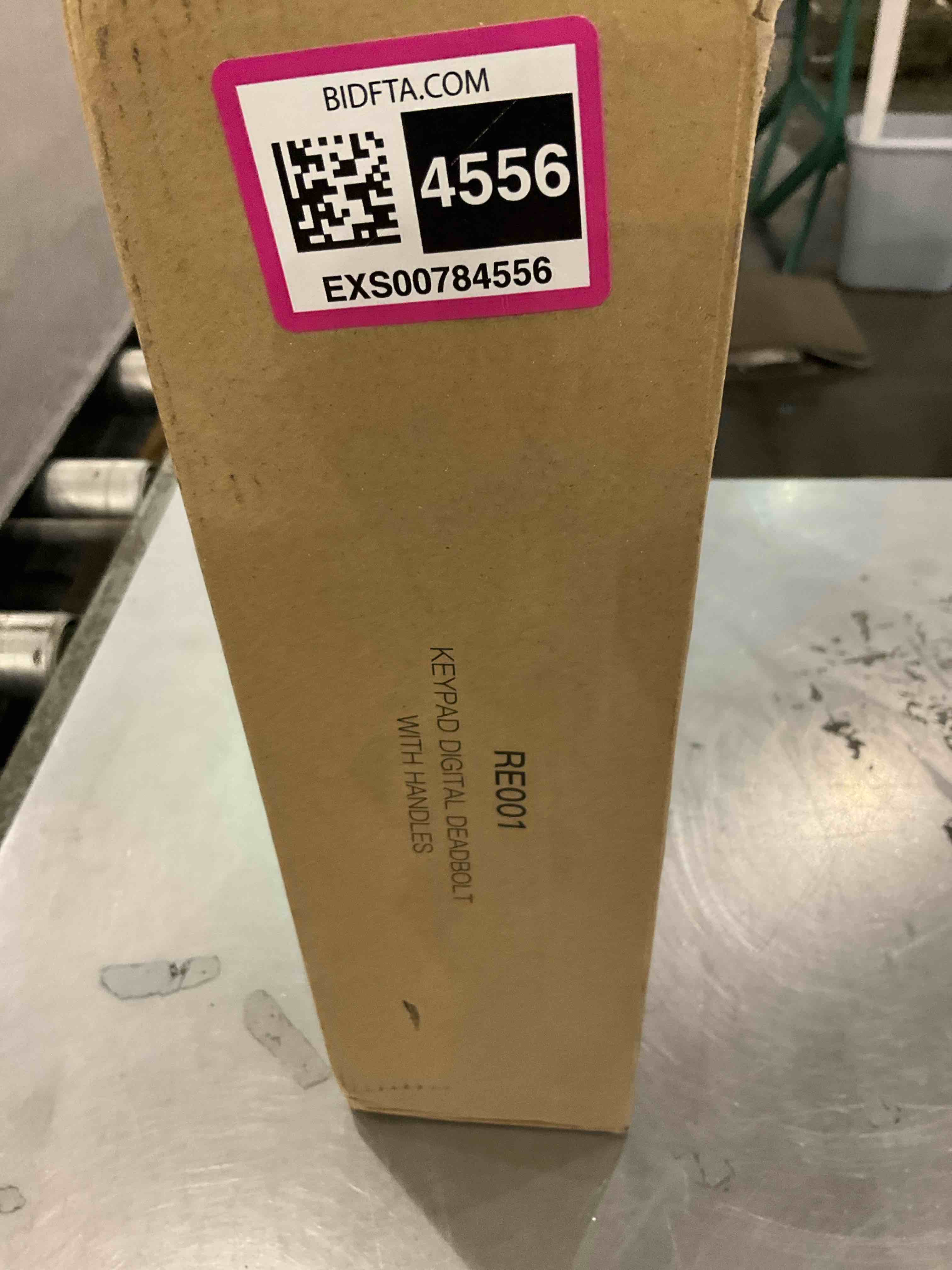 https://s3.amazonaws.com/lotting-images-prod/bidfta/EXS00784556_1701375113211.jpeg