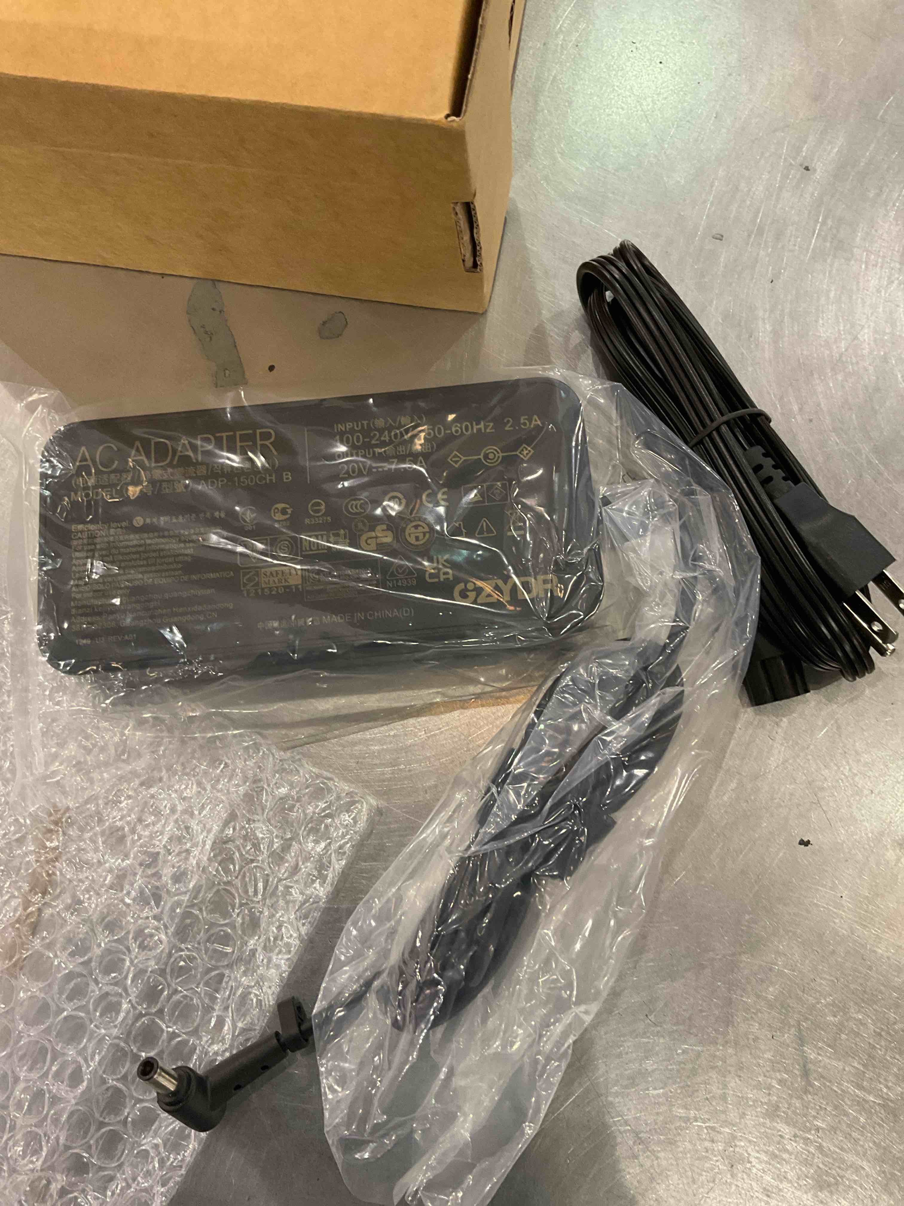 https://s3.amazonaws.com/lotting-images-prod/bidfta/EXS00784685_1701705632896.jpeg