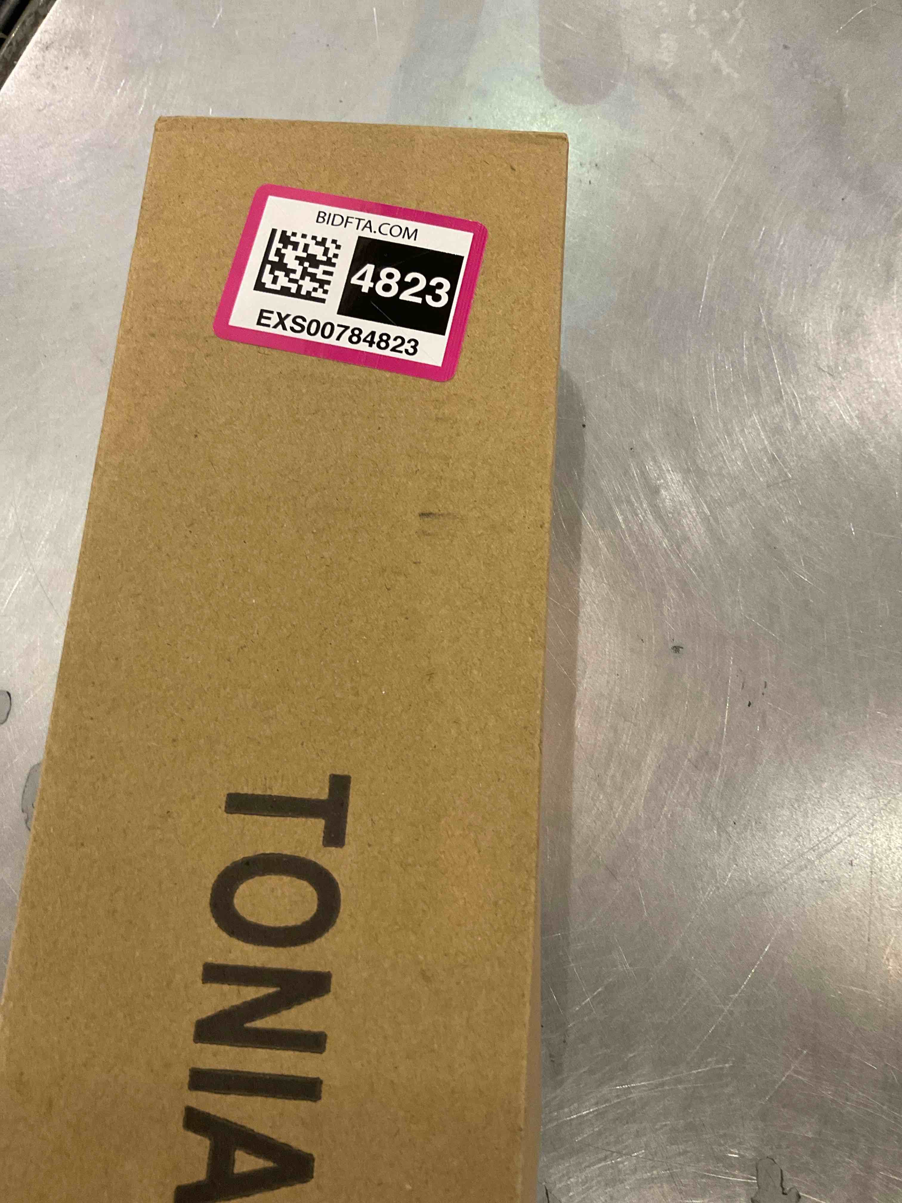 https://s3.amazonaws.com/lotting-images-prod/bidfta/EXS00784823_1701791370454.jpeg