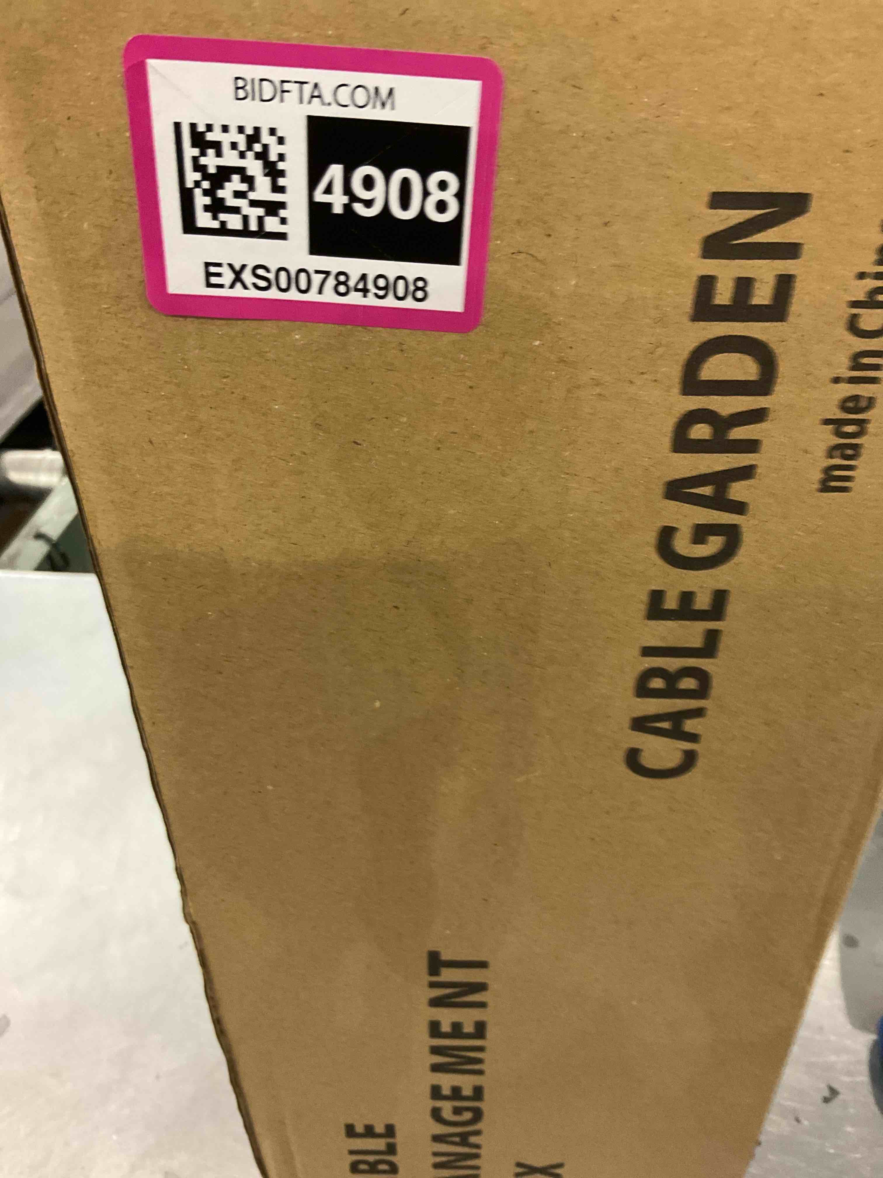 https://s3.amazonaws.com/lotting-images-prod/bidfta/EXS00784908_1701866382566.jpeg