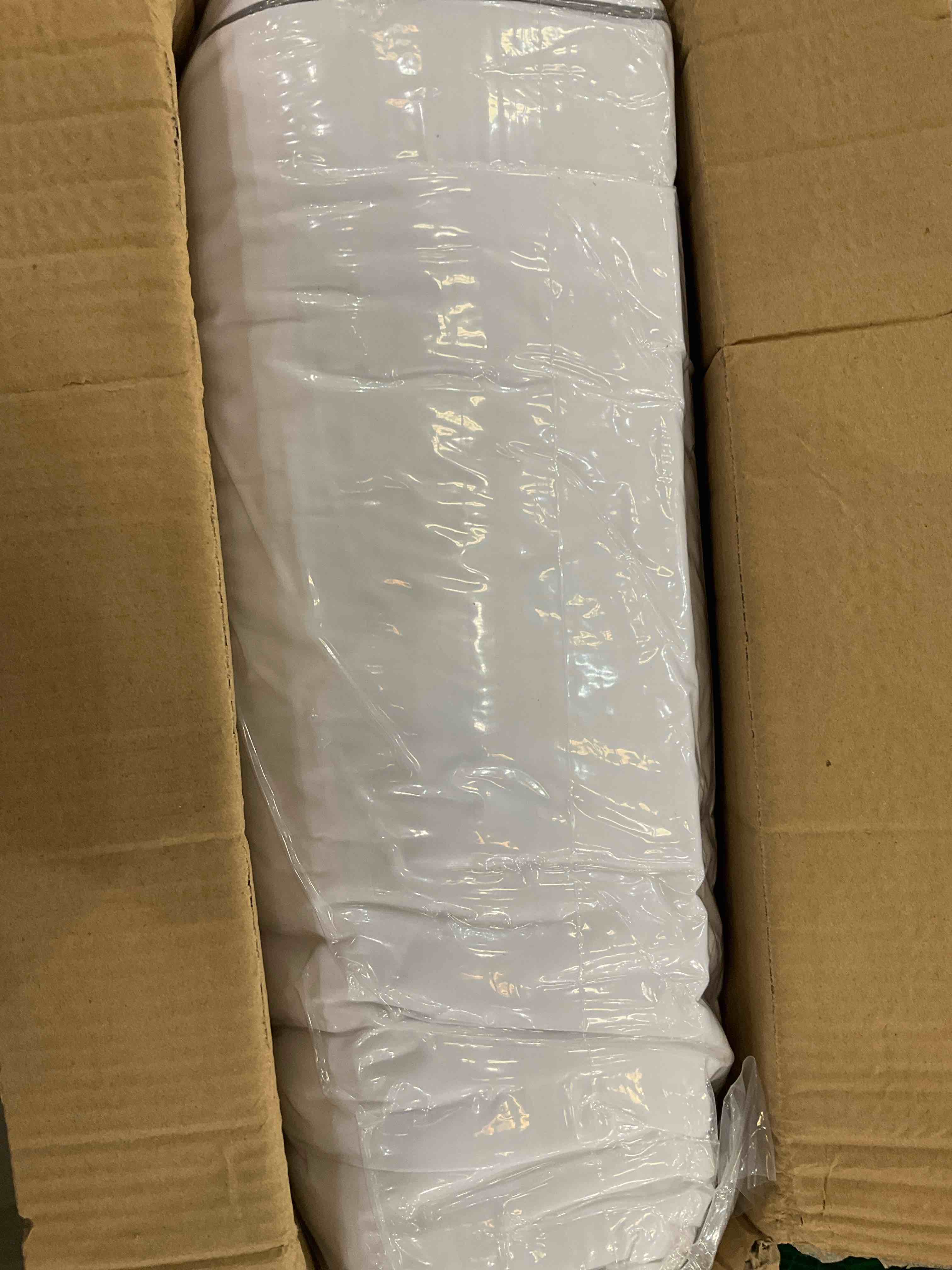 https://s3.amazonaws.com/lotting-images-prod/bidfta/EXS00785238_1701888466394.jpeg