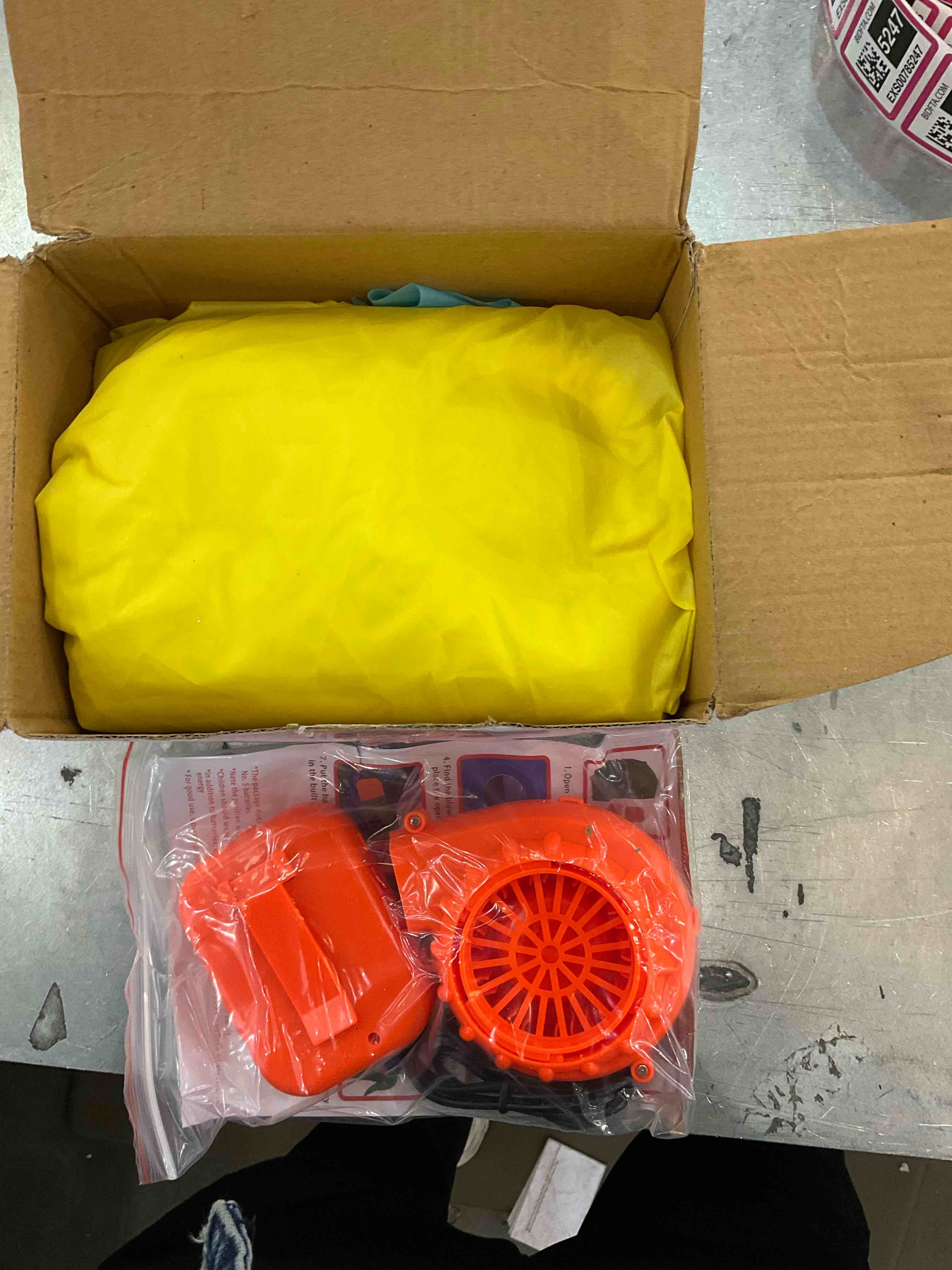 https://s3.amazonaws.com/lotting-images-prod/bidfta/EXS00785246_1701891033474.jpeg