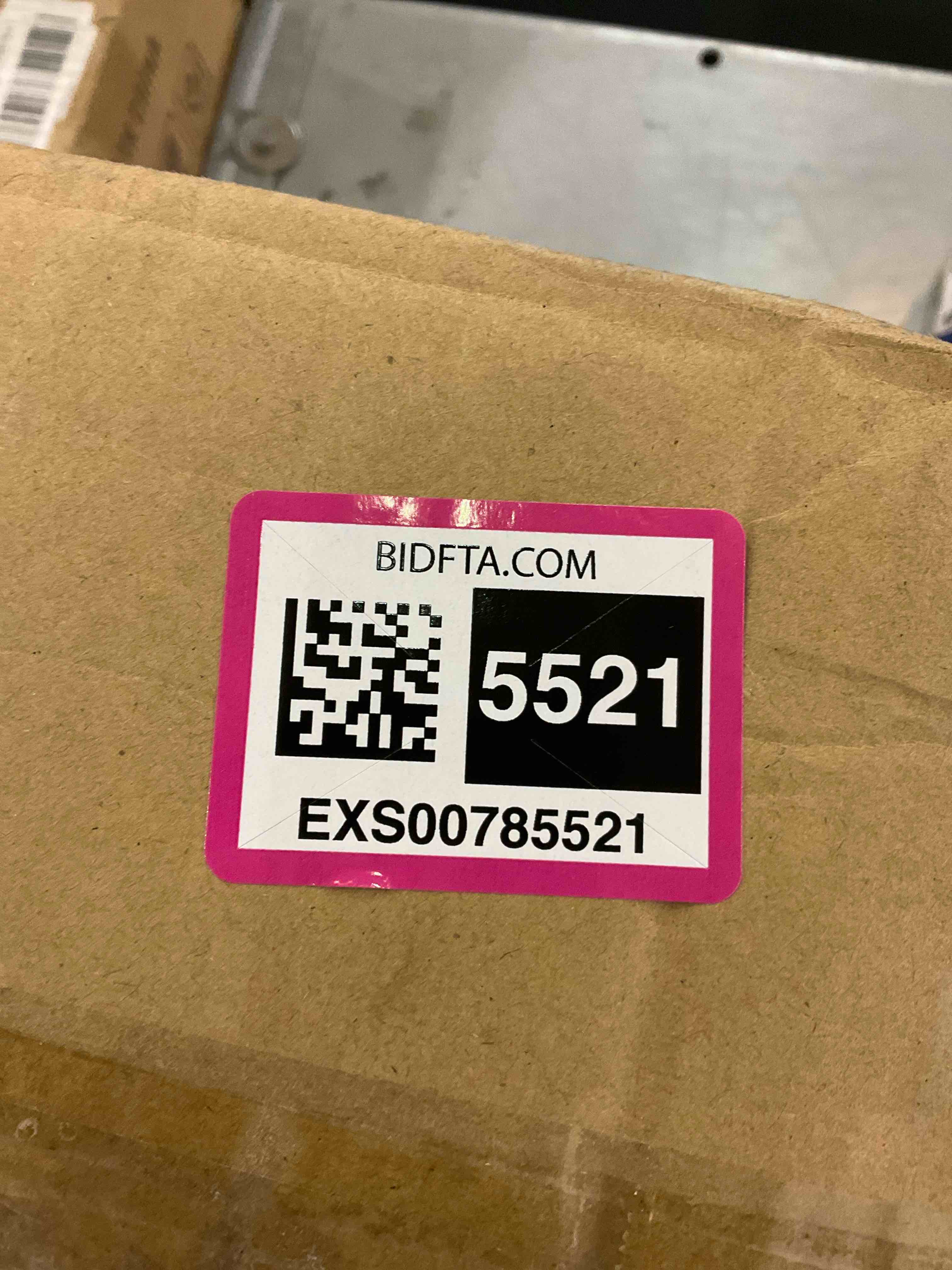 https://s3.amazonaws.com/lotting-images-prod/bidfta/EXS00785521_1701701613016.jpeg