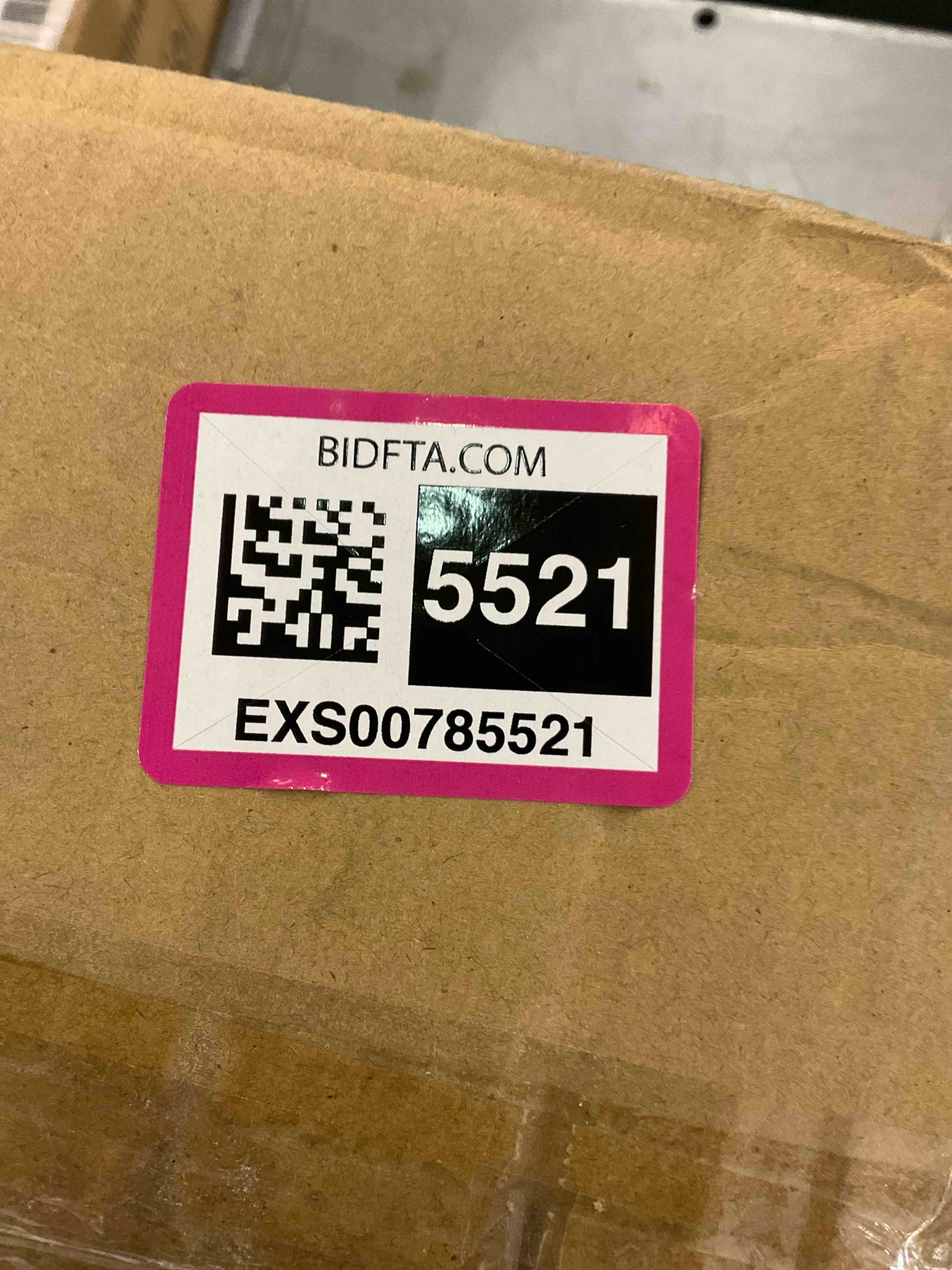 https://s3.amazonaws.com/lotting-images-prod/bidfta/EXS00785521_1701701614713.jpeg