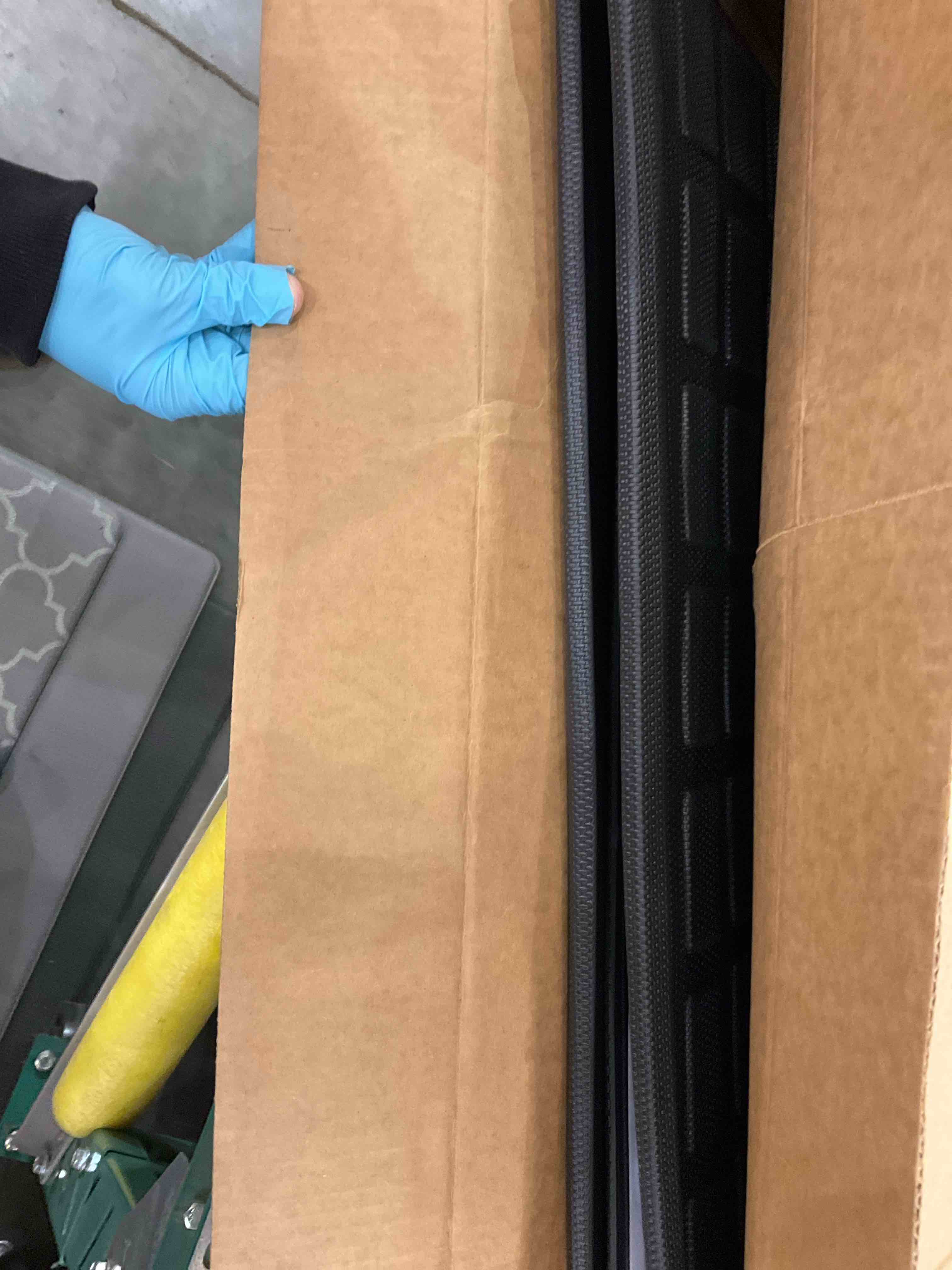 https://s3.amazonaws.com/lotting-images-prod/bidfta/EXS00785543_1701703940864.jpeg