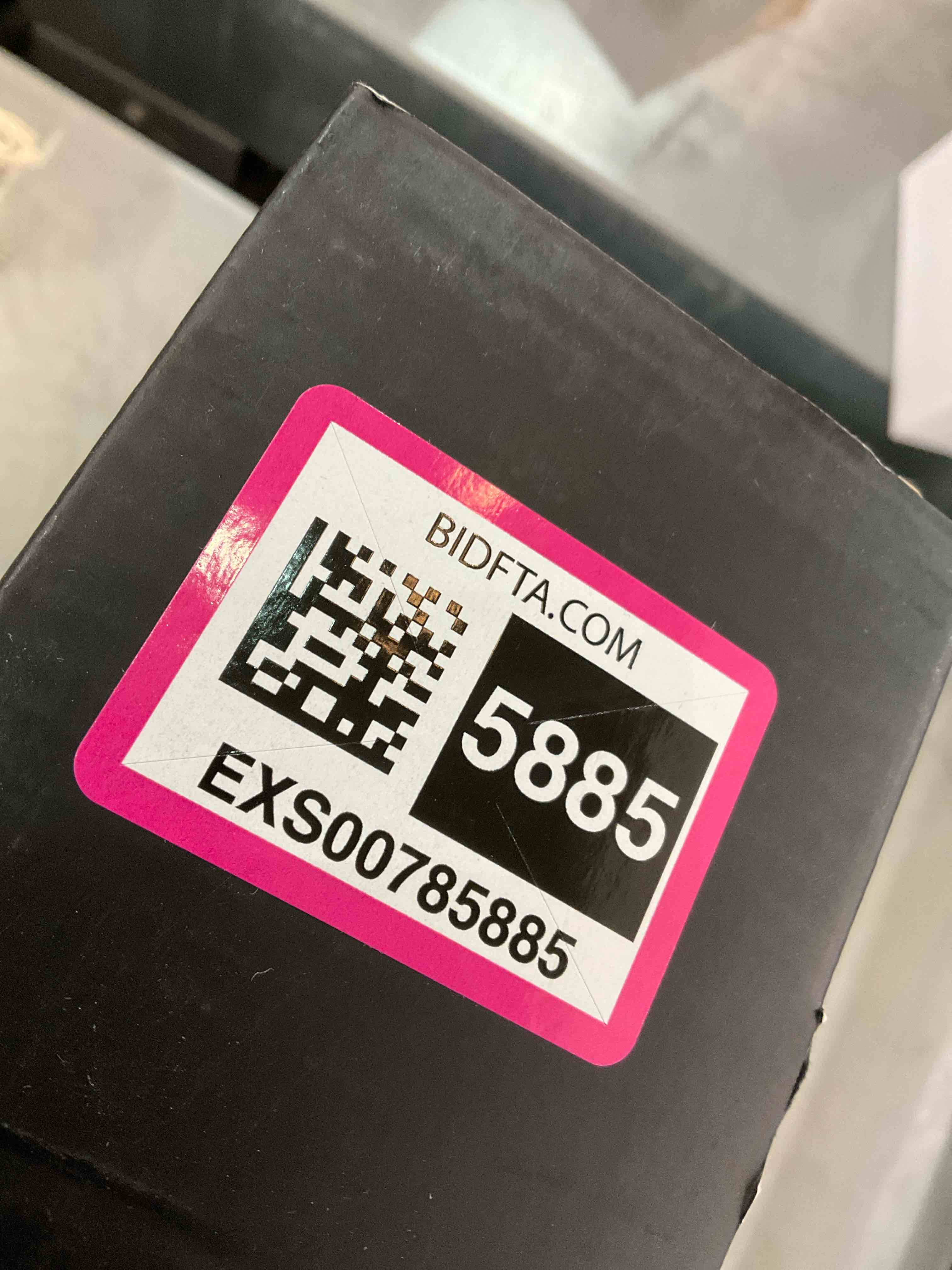 https://s3.amazonaws.com/lotting-images-prod/bidfta/EXS00785885_1701885557090.jpeg