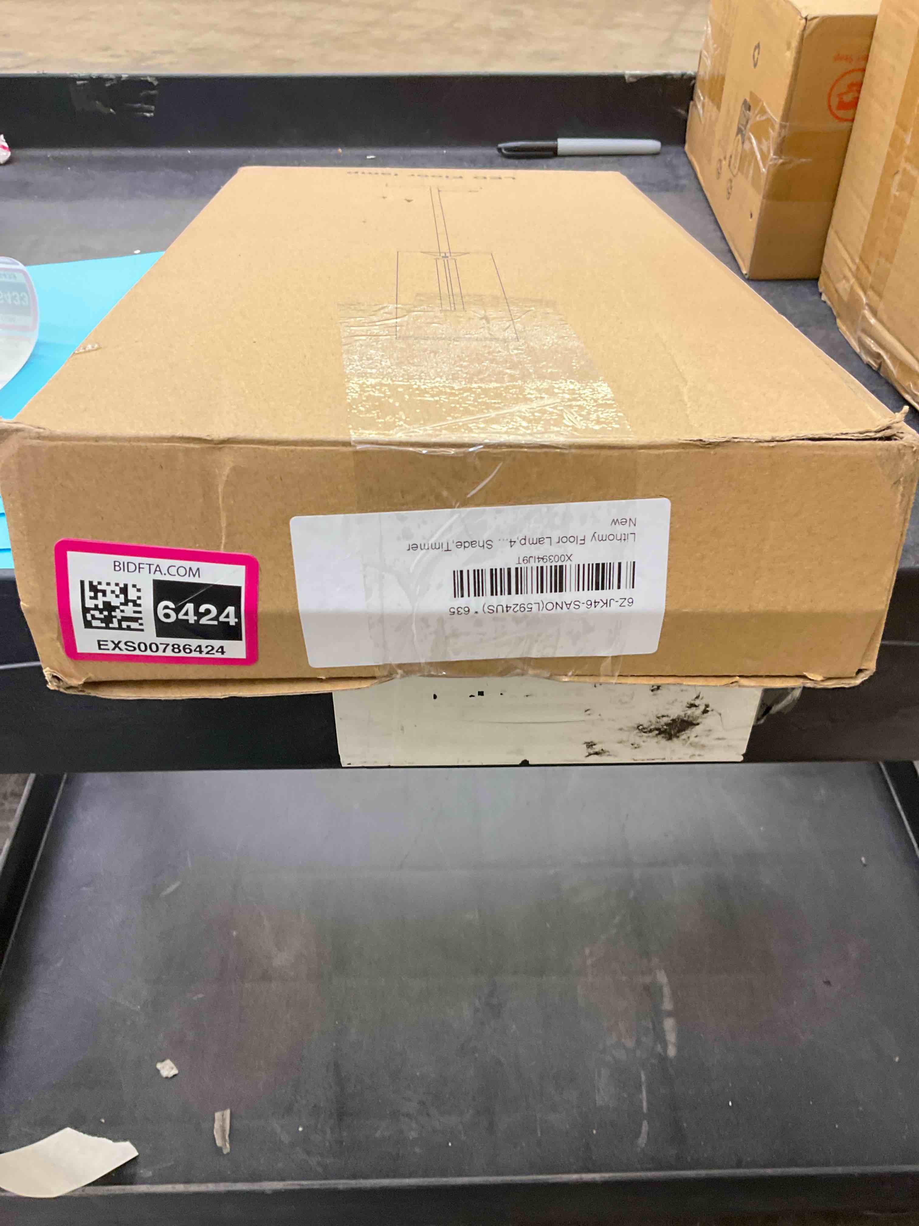 https://s3.amazonaws.com/lotting-images-prod/bidfta/EXS00786424_1704310068603.jpeg