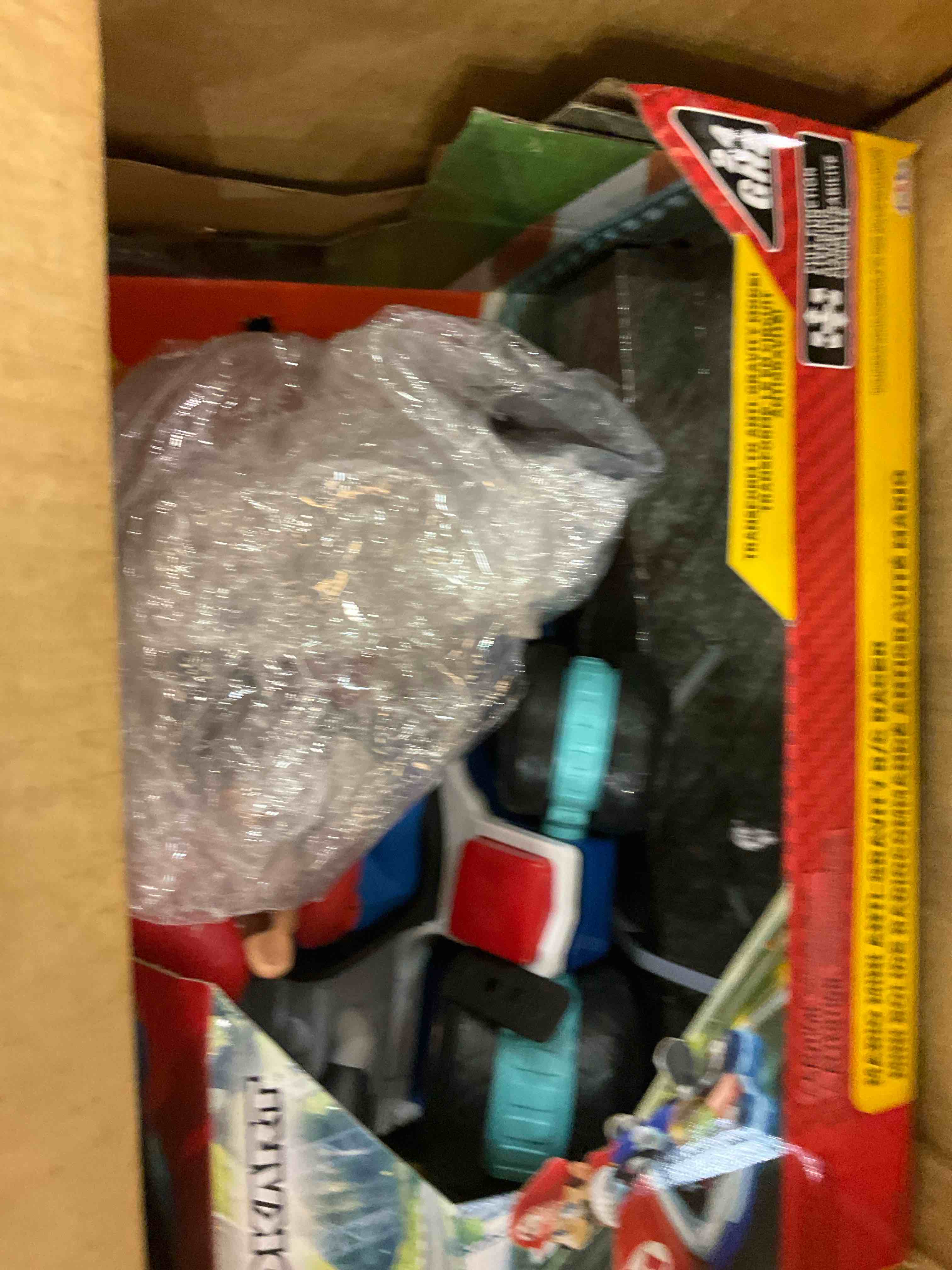 https://s3.amazonaws.com/lotting-images-prod/bidfta/EXS00787024_1701271423524.jpeg
