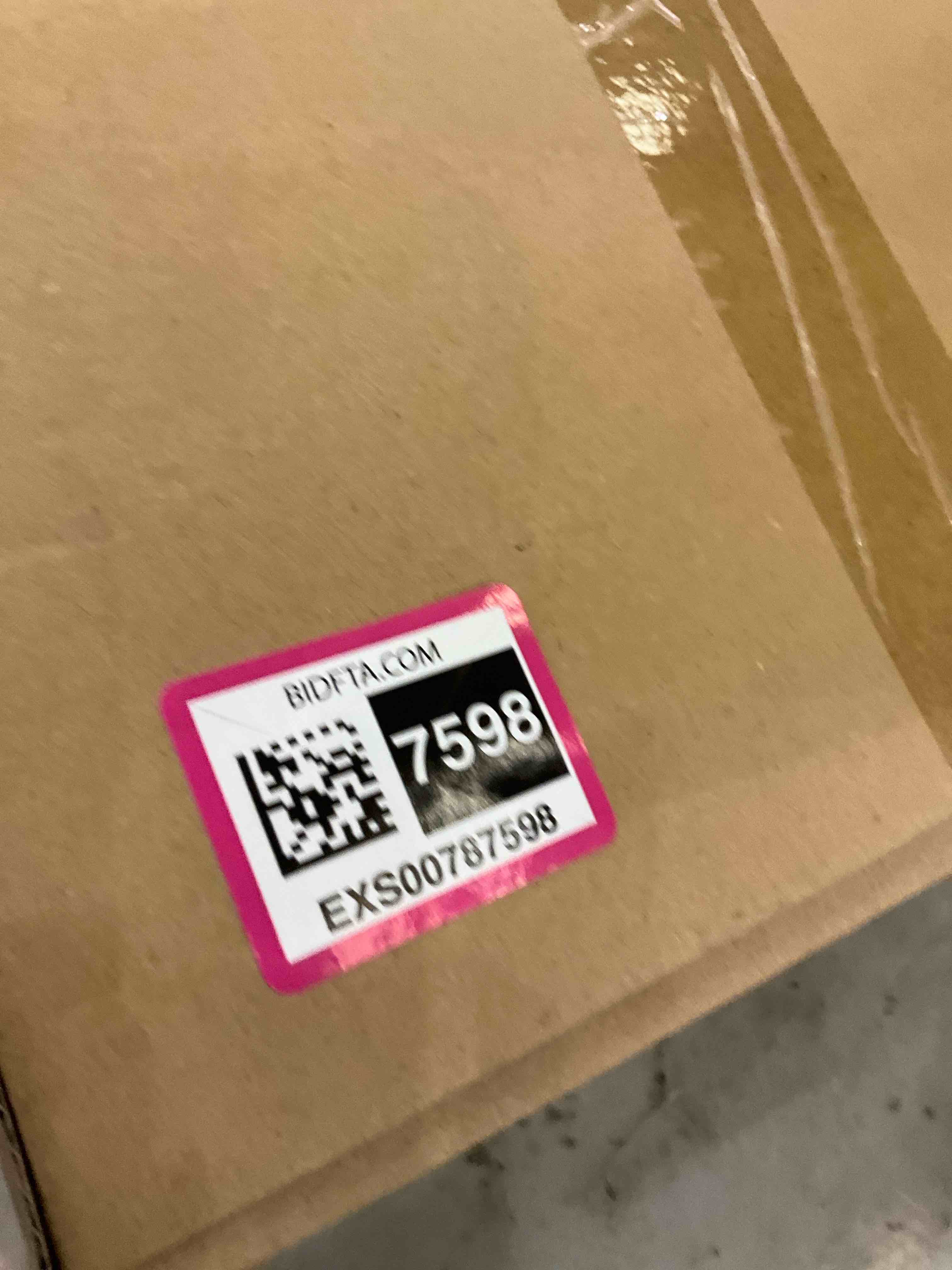 https://s3.amazonaws.com/lotting-images-prod/bidfta/EXS00787598_1701886300696.jpeg