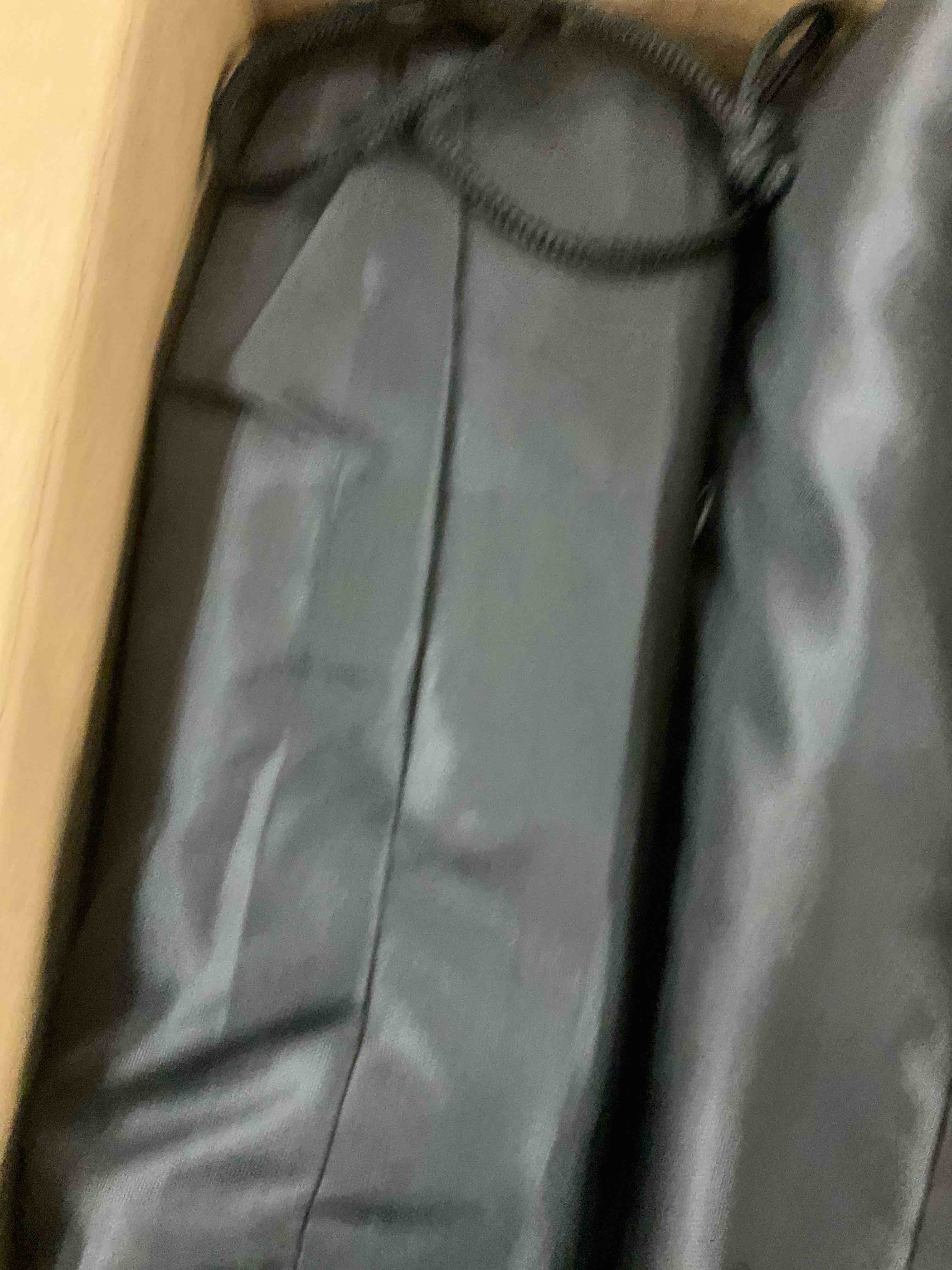 https://s3.amazonaws.com/lotting-images-prod/bidfta/EXS00788680_1701962993893.jpeg